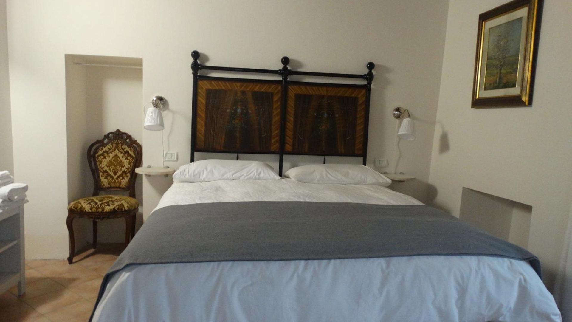 Double Room with Terrace - Photo 3