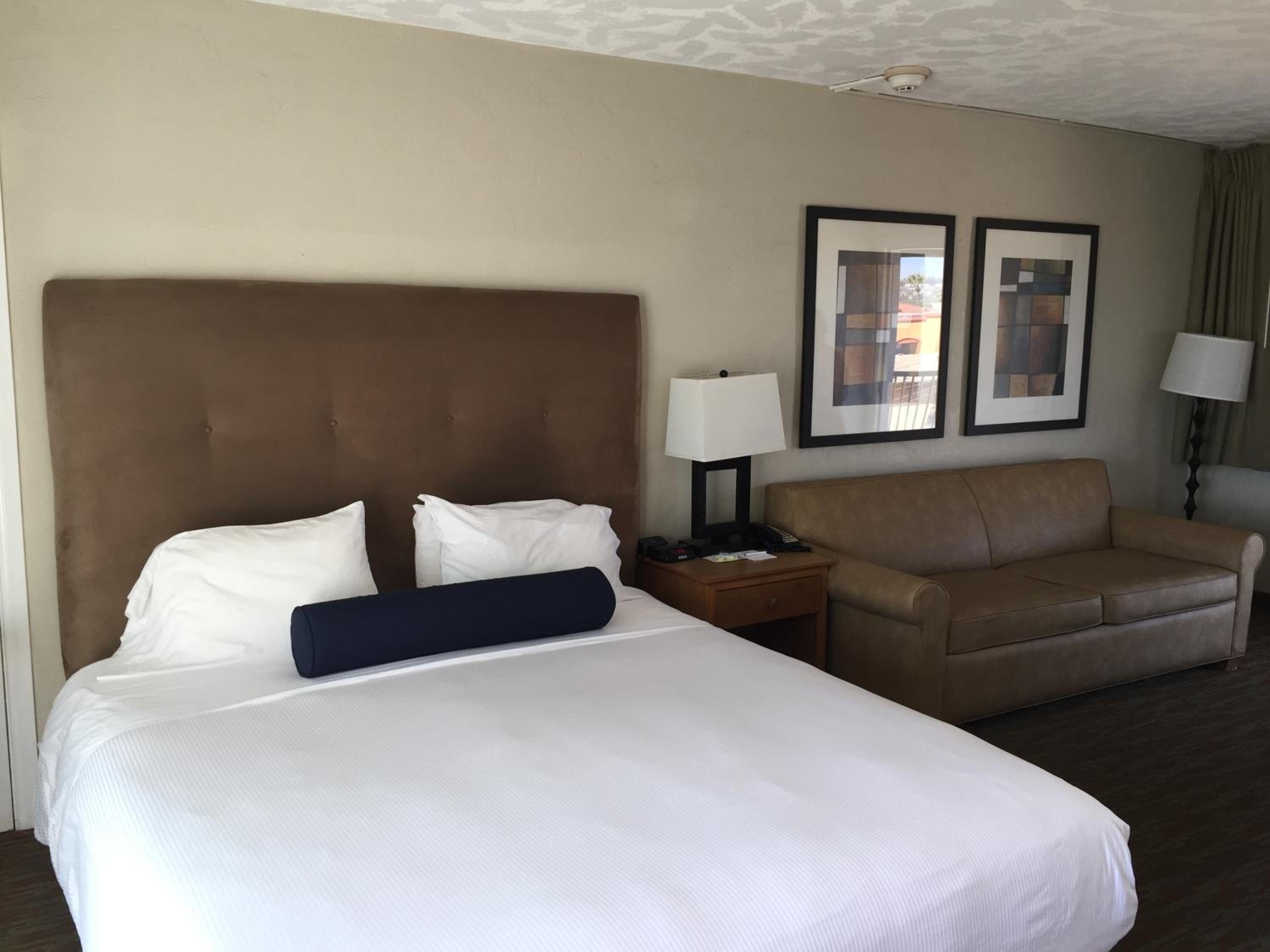 Junior Suite with Ocean View - Photo 8