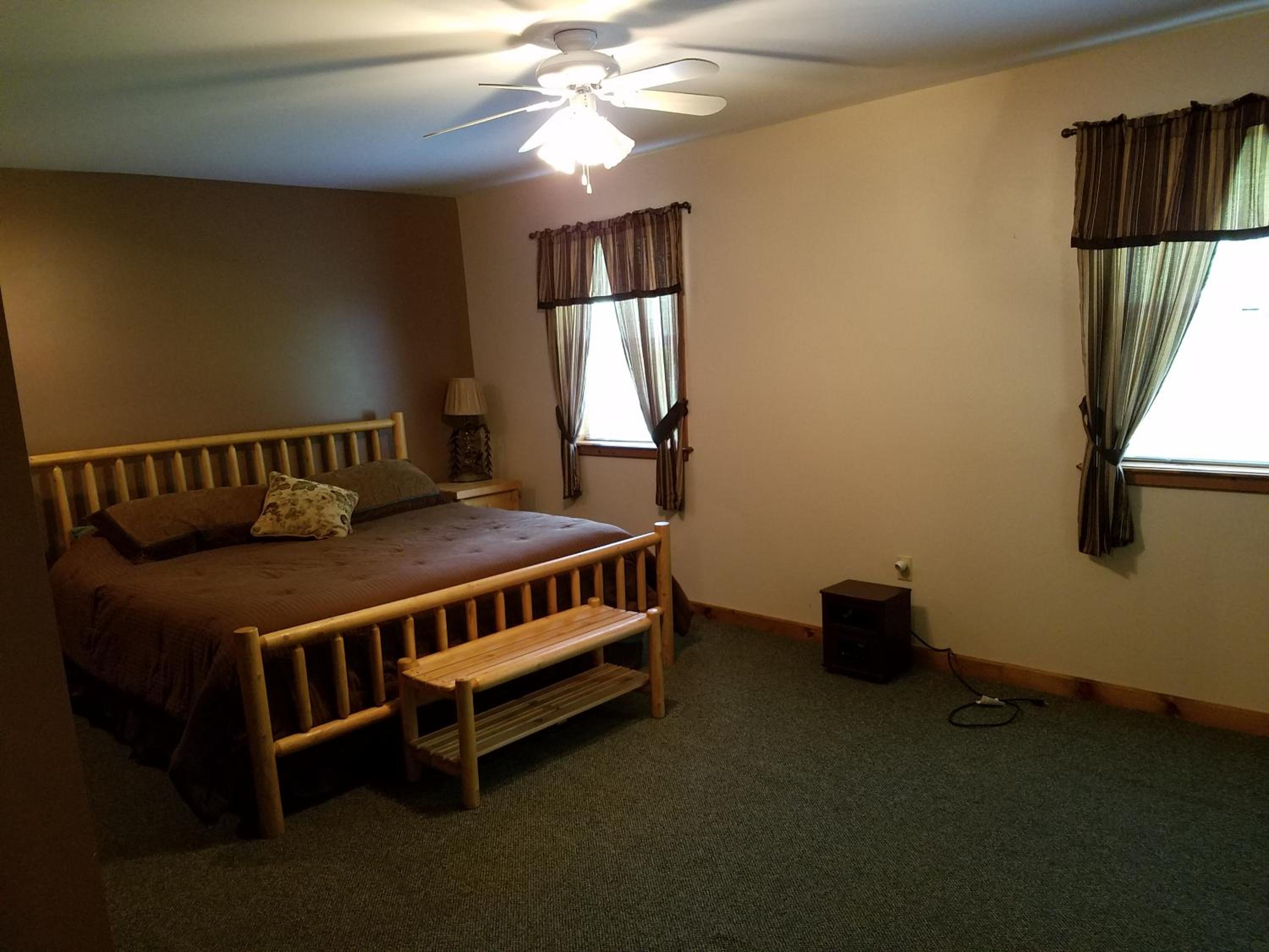 Deluxe King Room