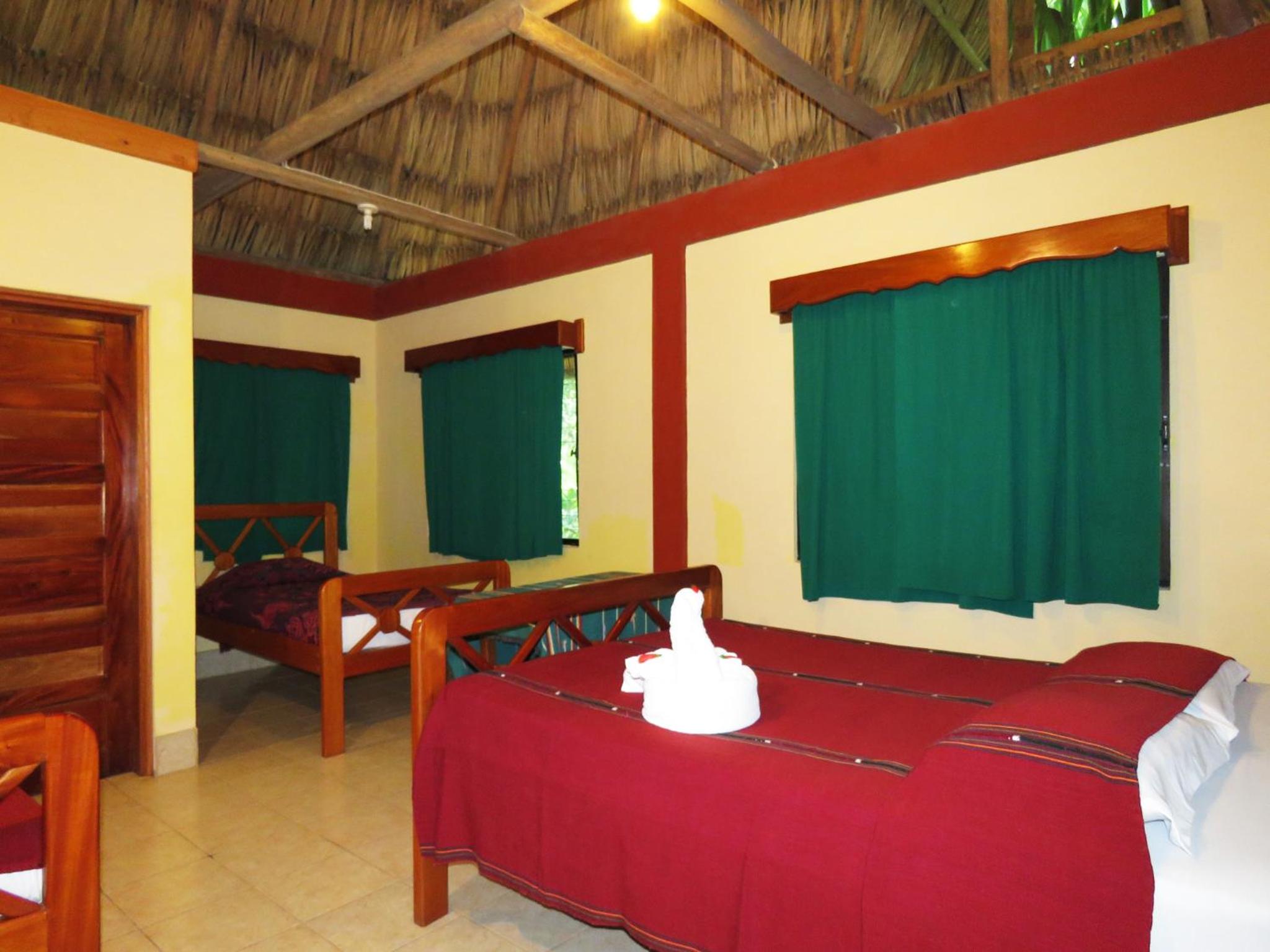 Deluxe Family Room photo 1