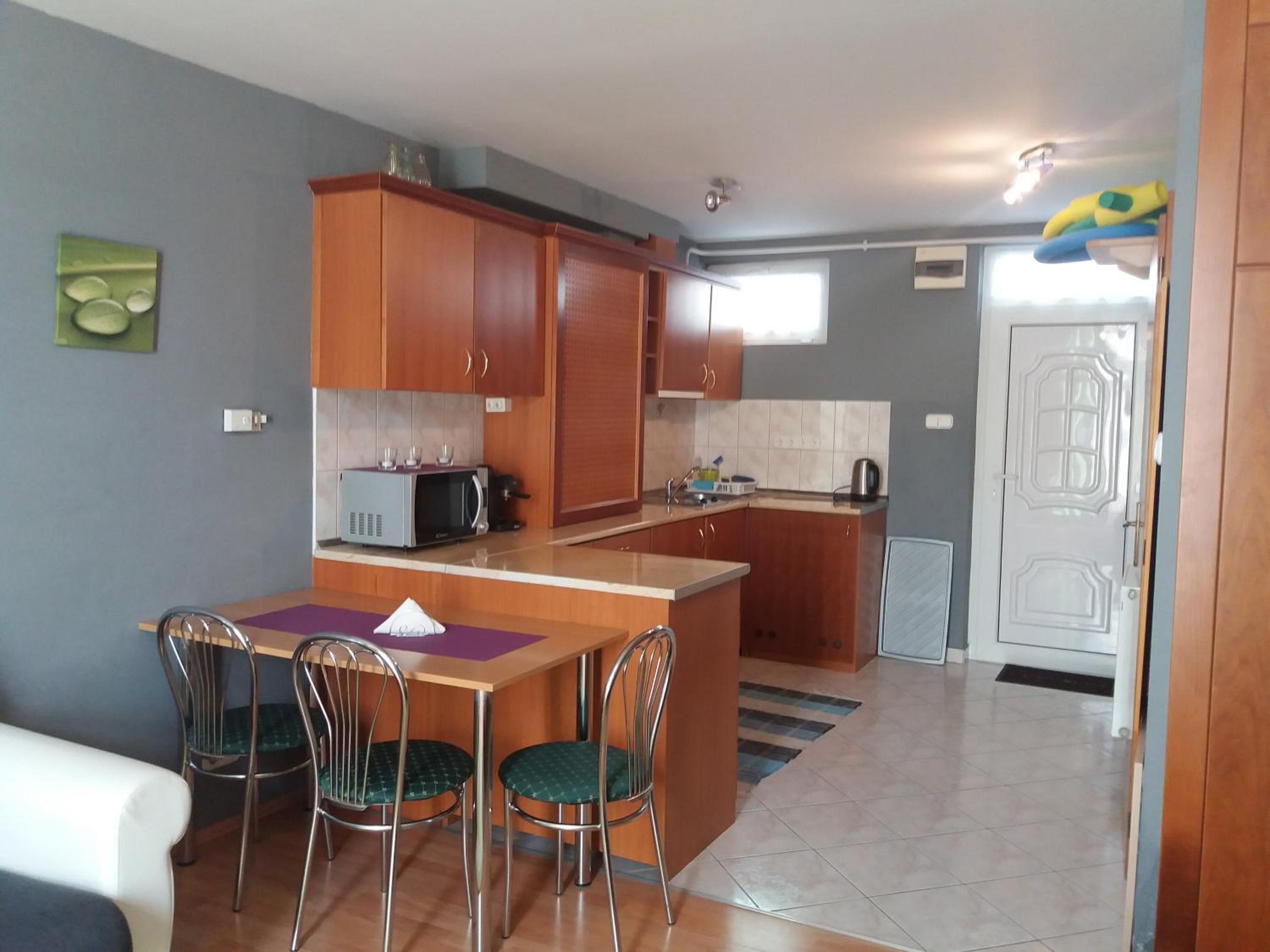 Studio Apartment photo 2