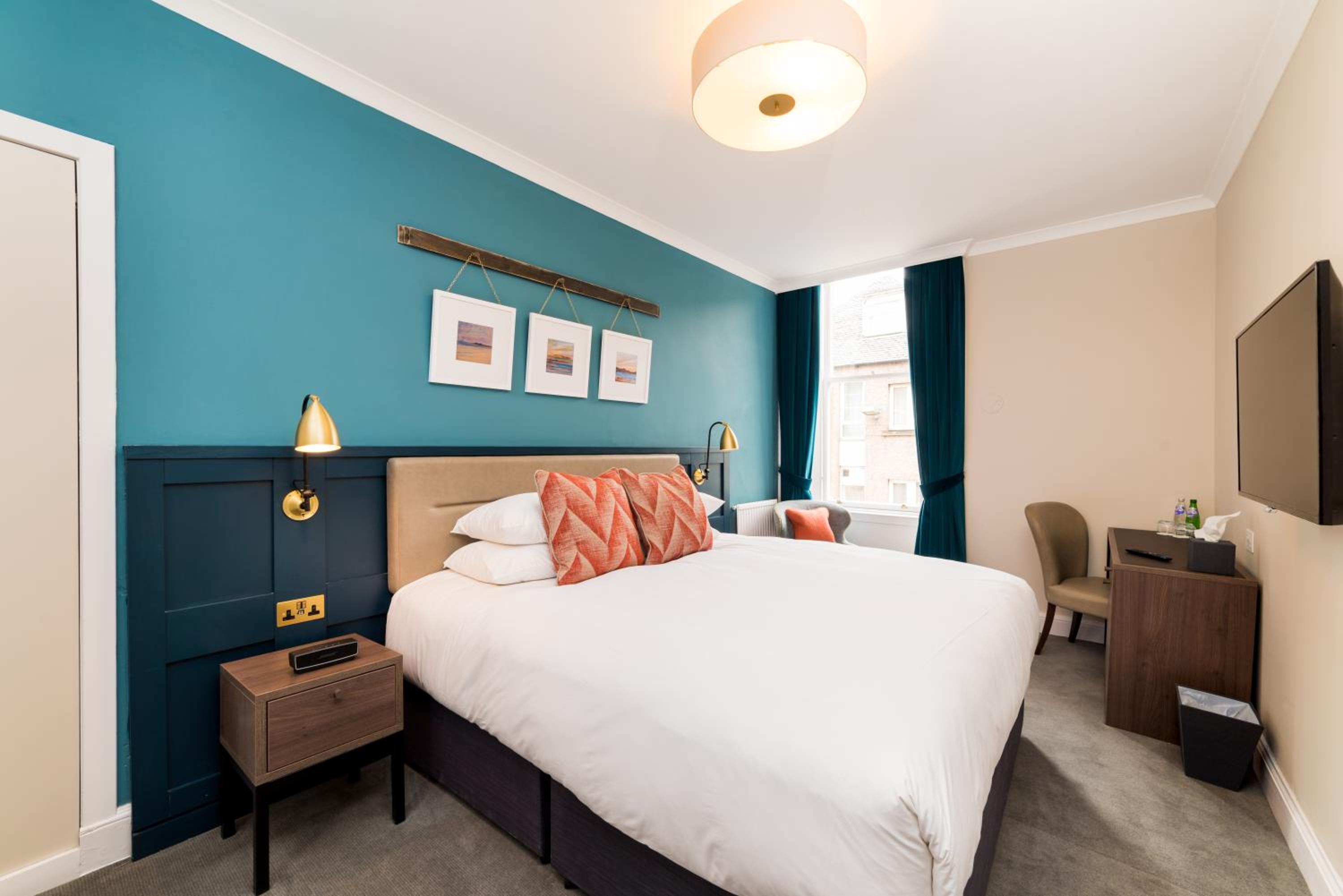 Standard Double Room - Photo 1