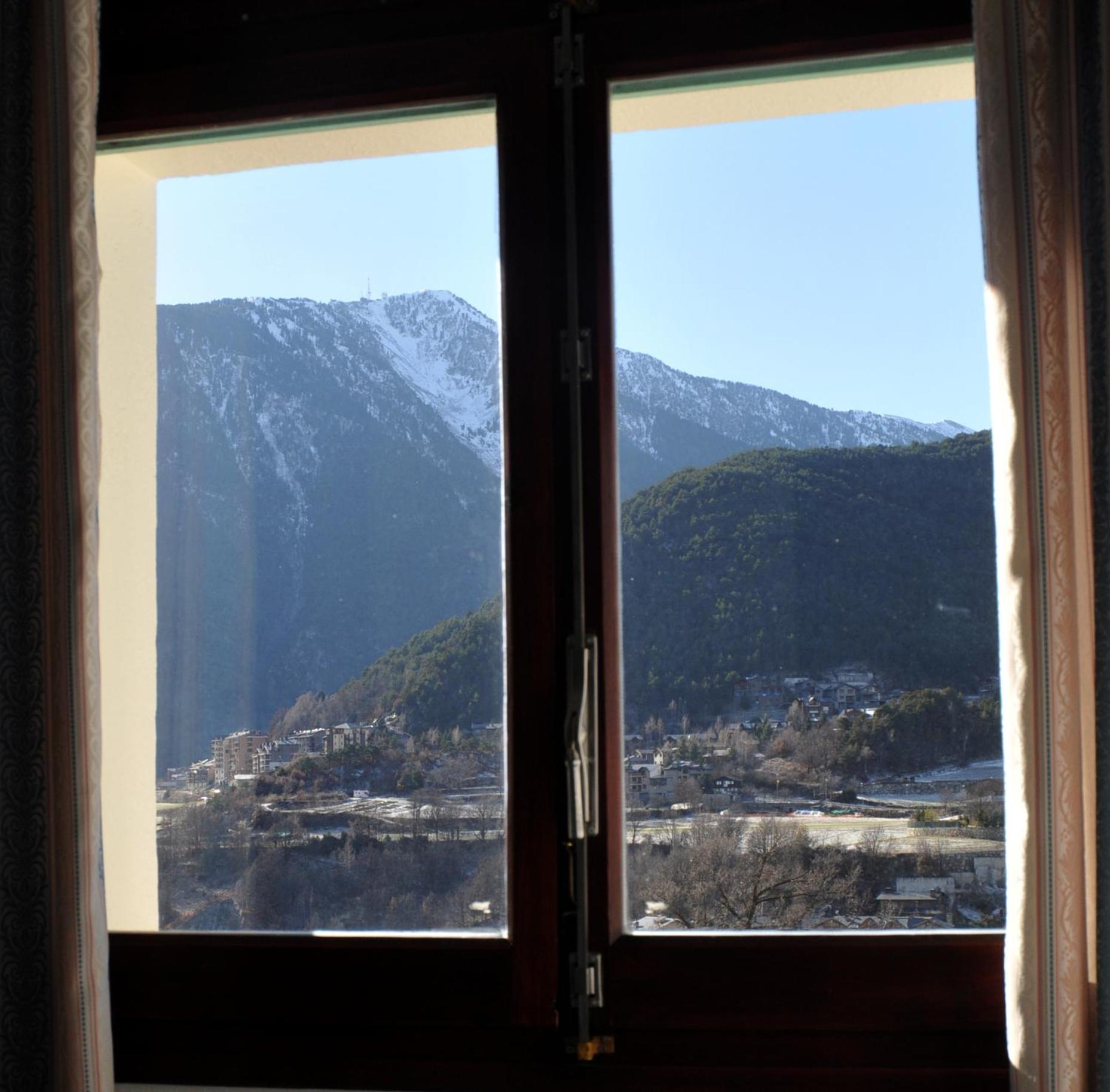 Standard Single Room with Mountain View photo 2