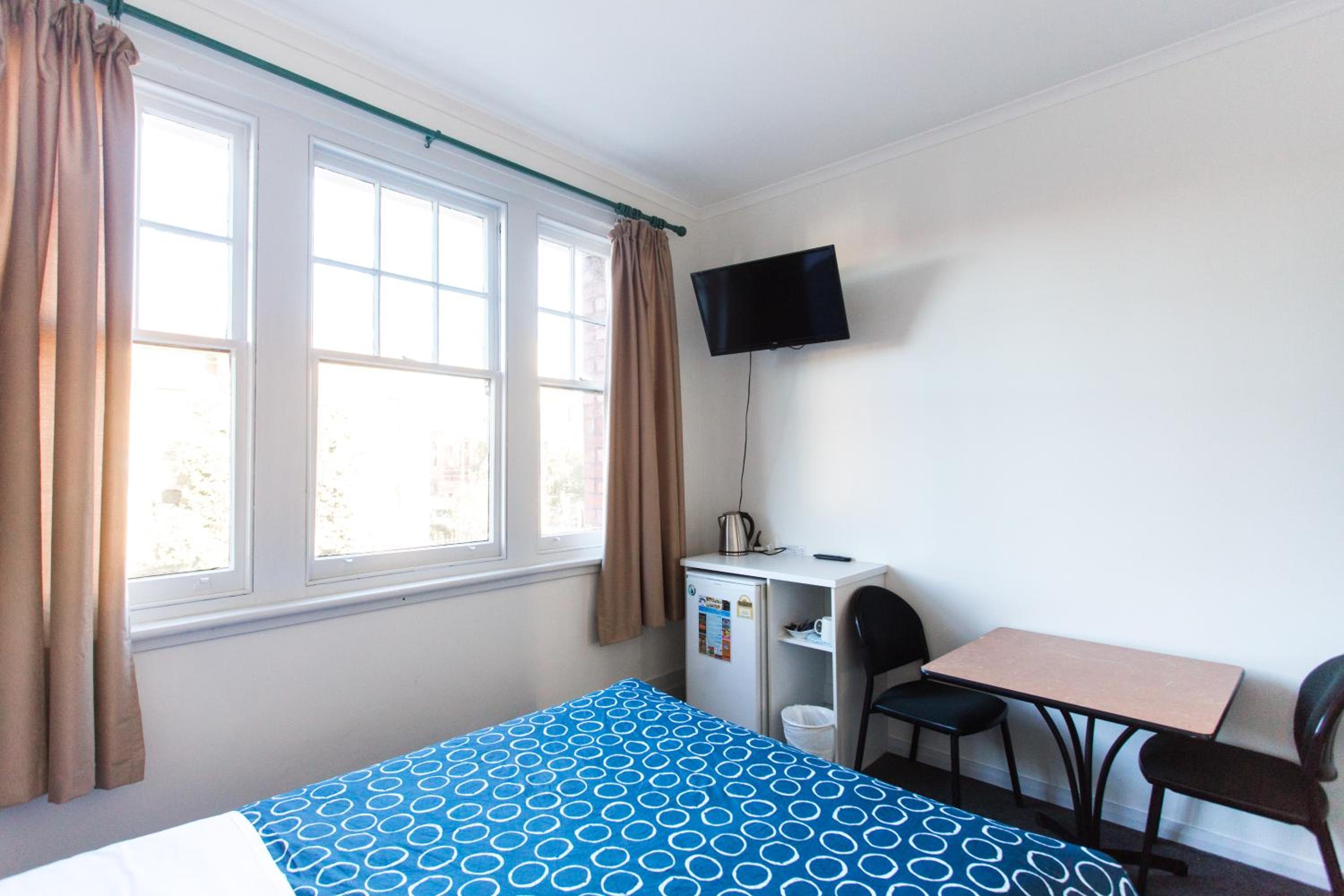 Double Room with Private Bathroom photo 1