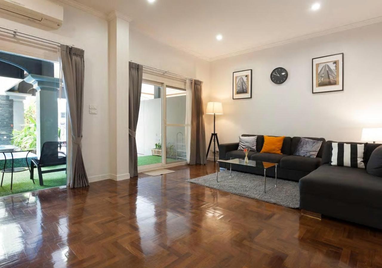 Three-Bedroom Villa - Photo 1