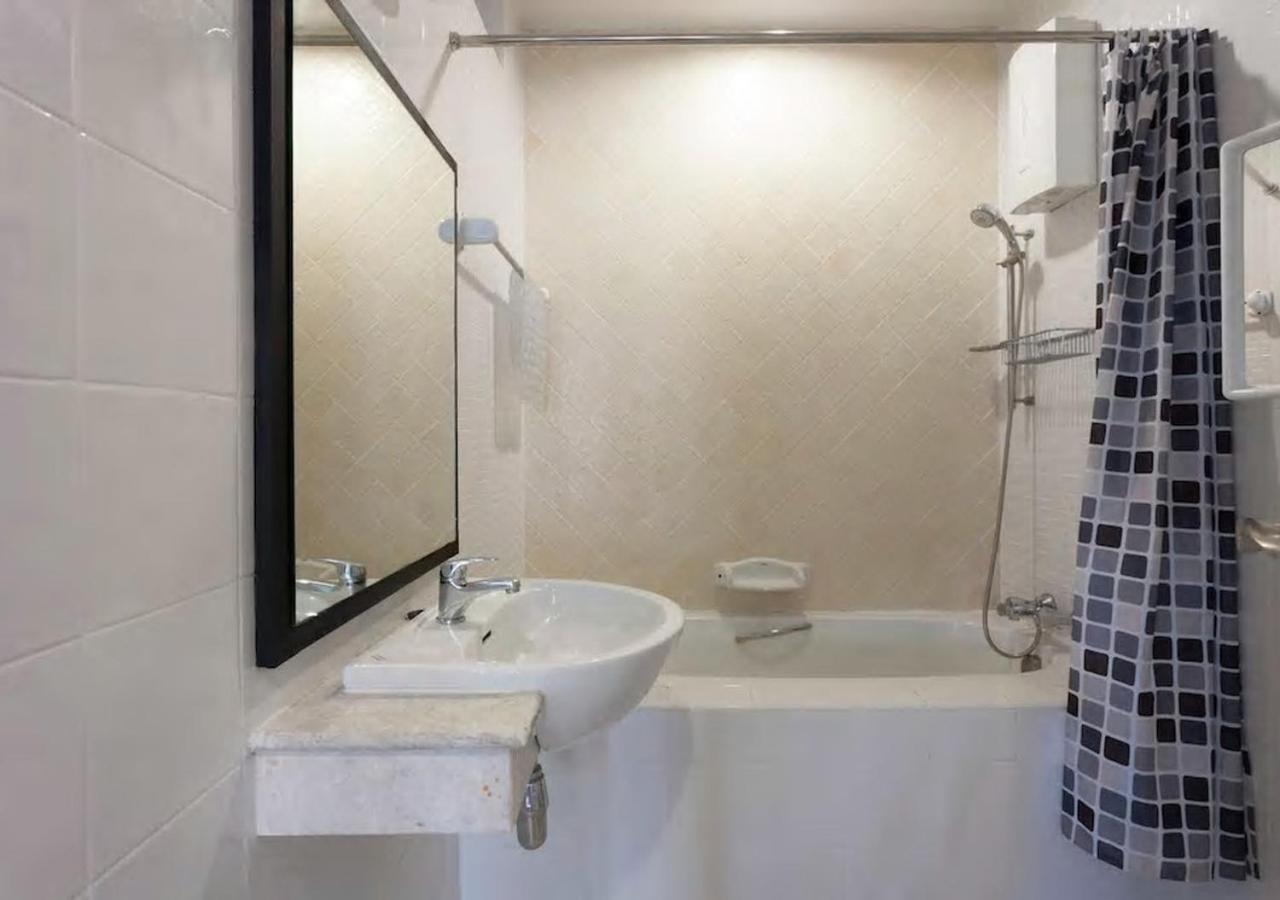 Three-Bedroom Villa - Photo 57