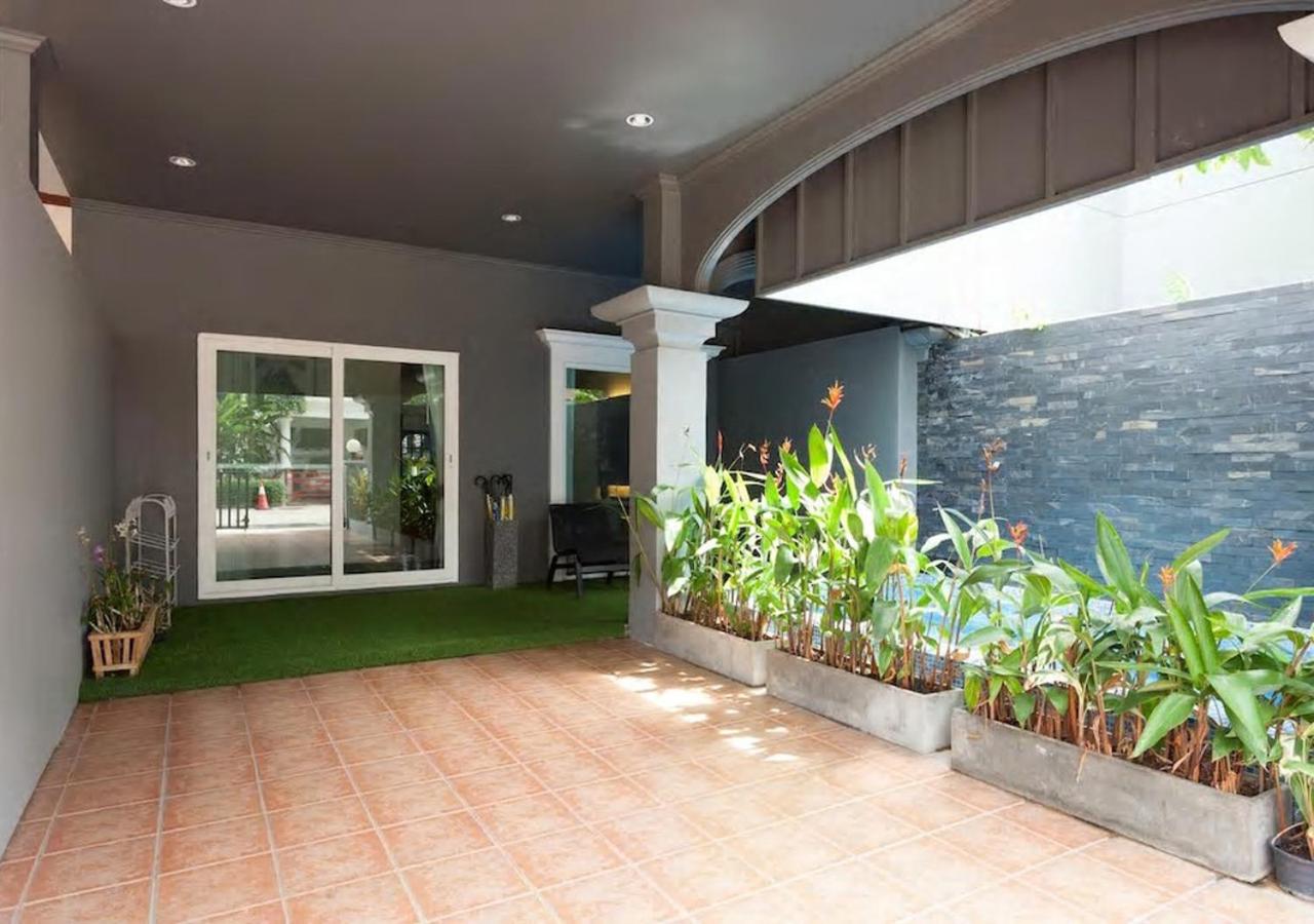 Three-Bedroom Villa - Photo 56