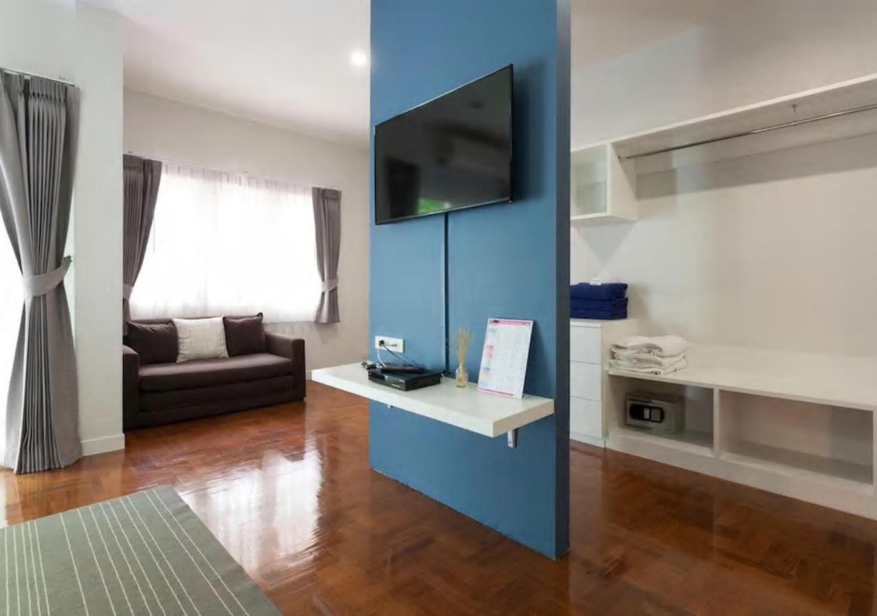 Three-Bedroom Villa - Photo 54