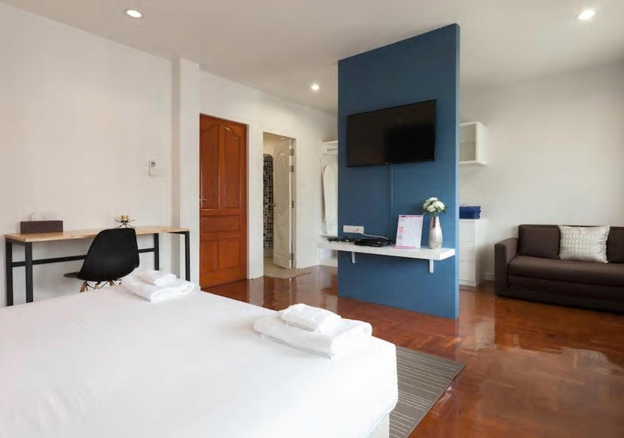 Three-Bedroom Villa - Photo 47