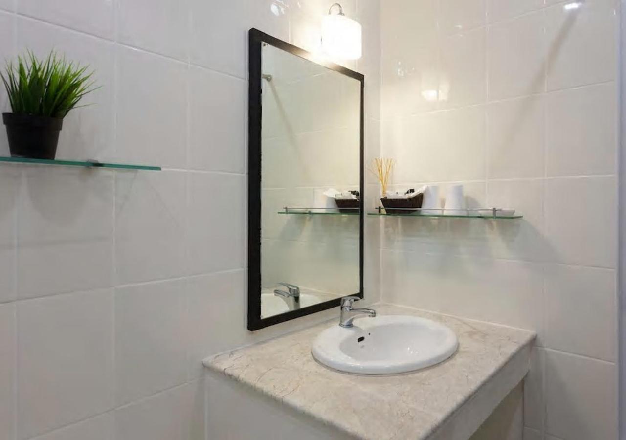 Three-Bedroom Villa - Photo 36