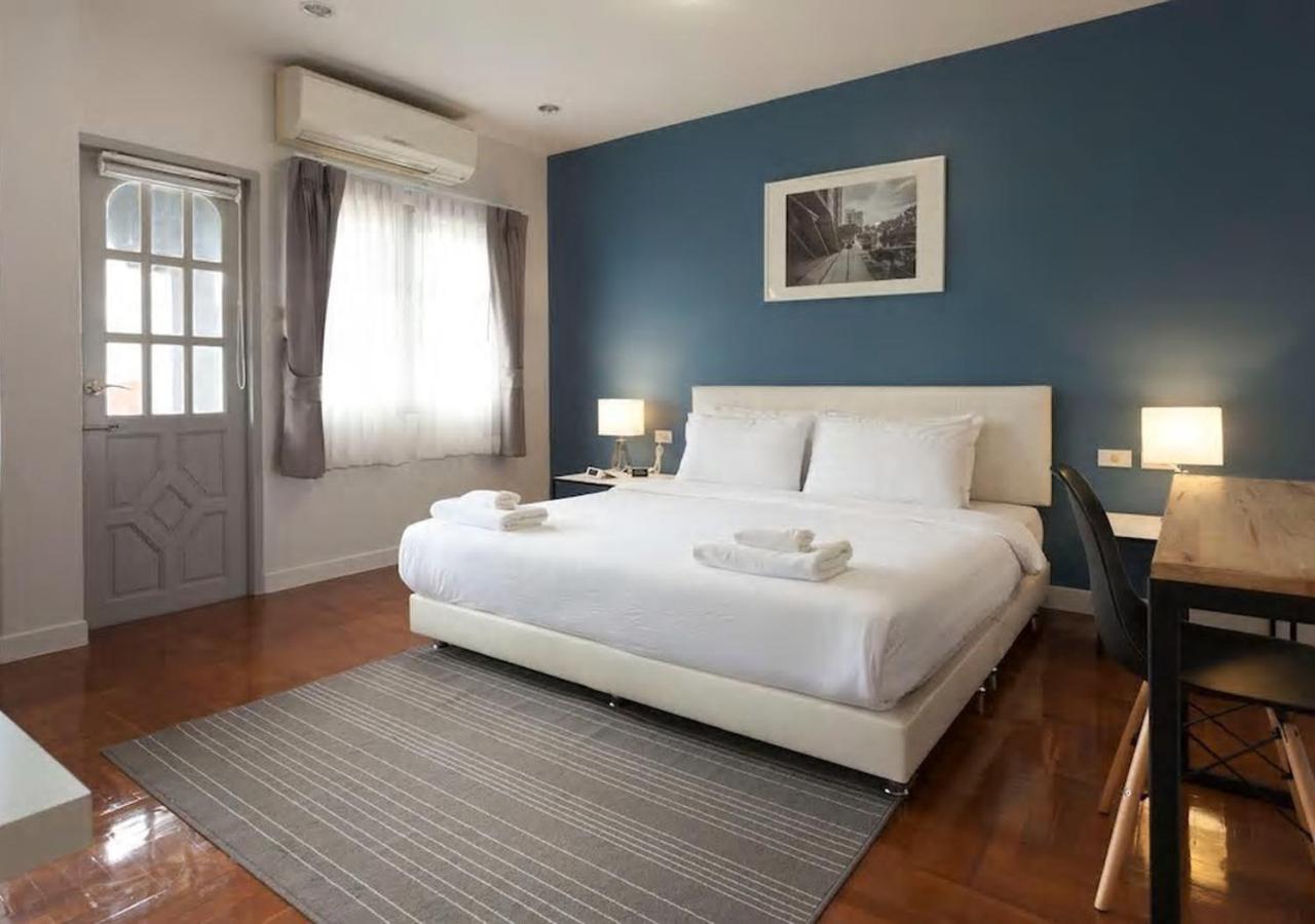 Three-Bedroom Villa - Photo 32