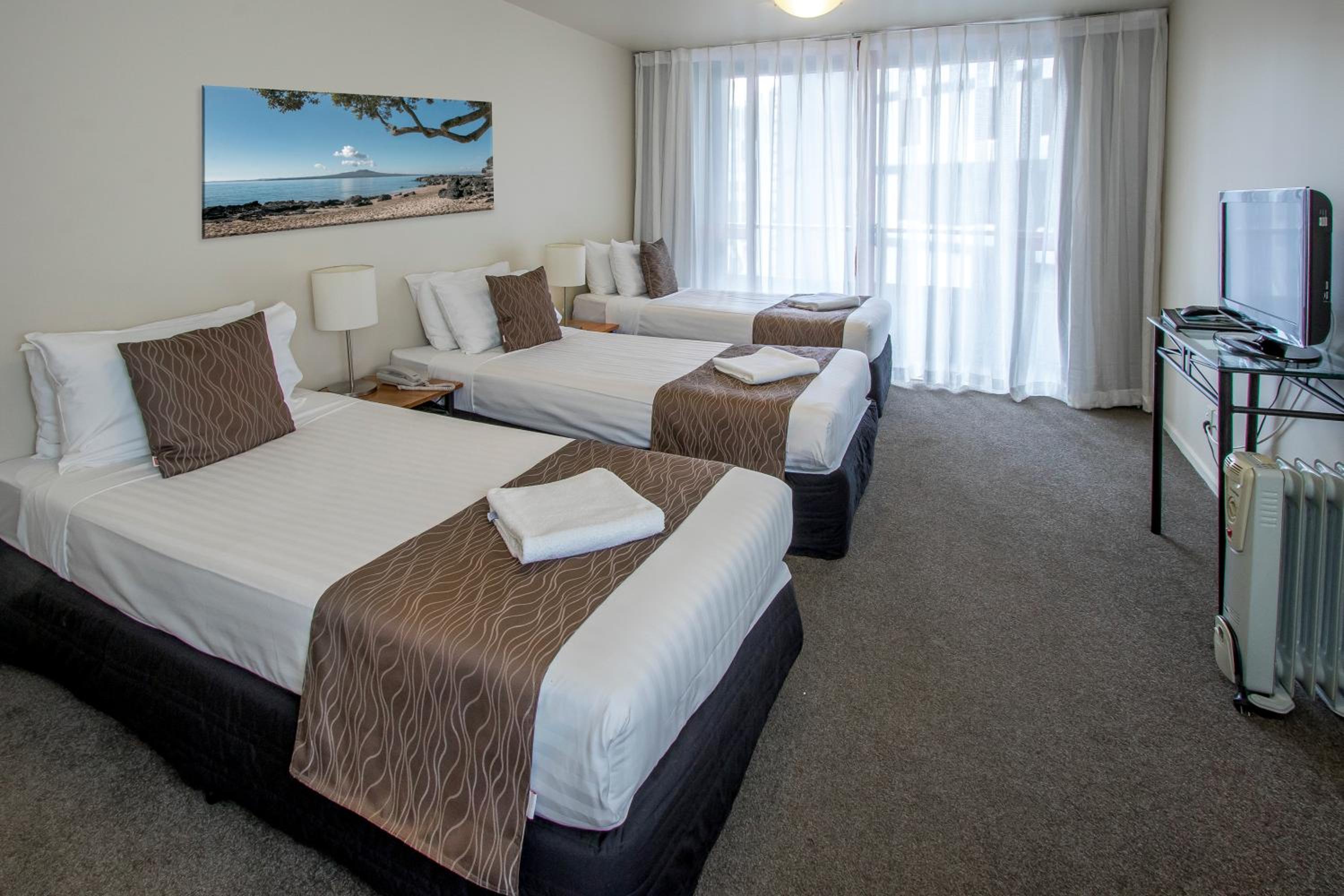 Triple Room With Private Bathroom