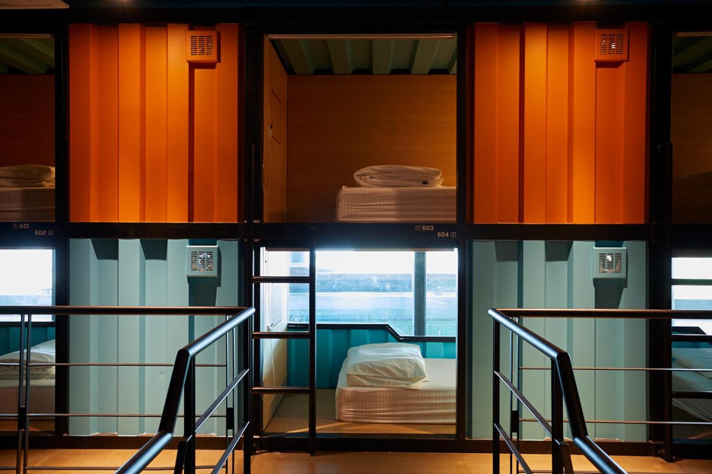Capsule Mixed (Check-In between 0800 - 1900 (12 hours stay) photo 2