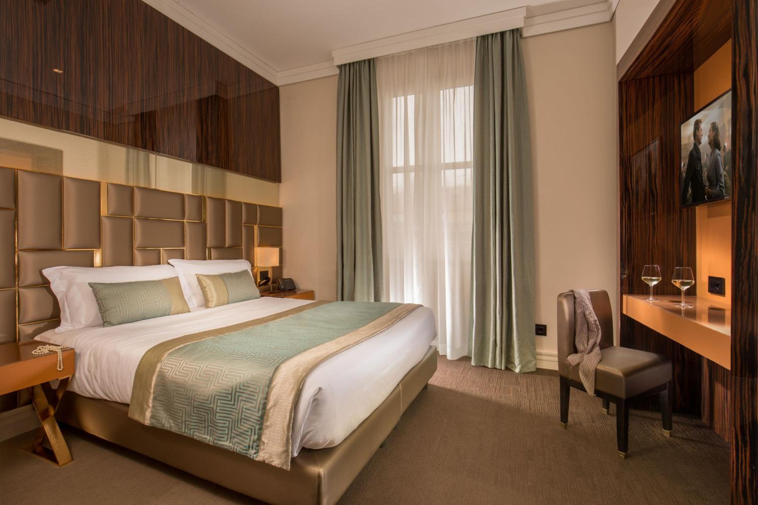 Classic Double or Twin Room