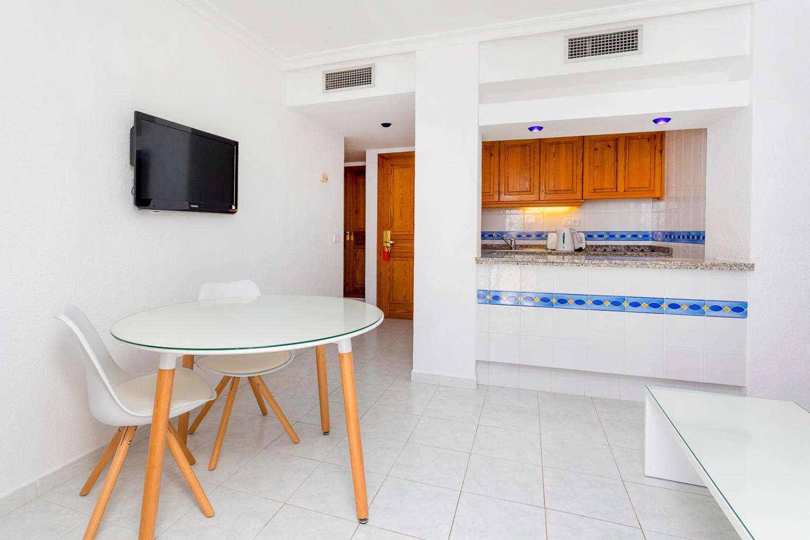 Standard Classic Apartment (2 adults + 1 child)