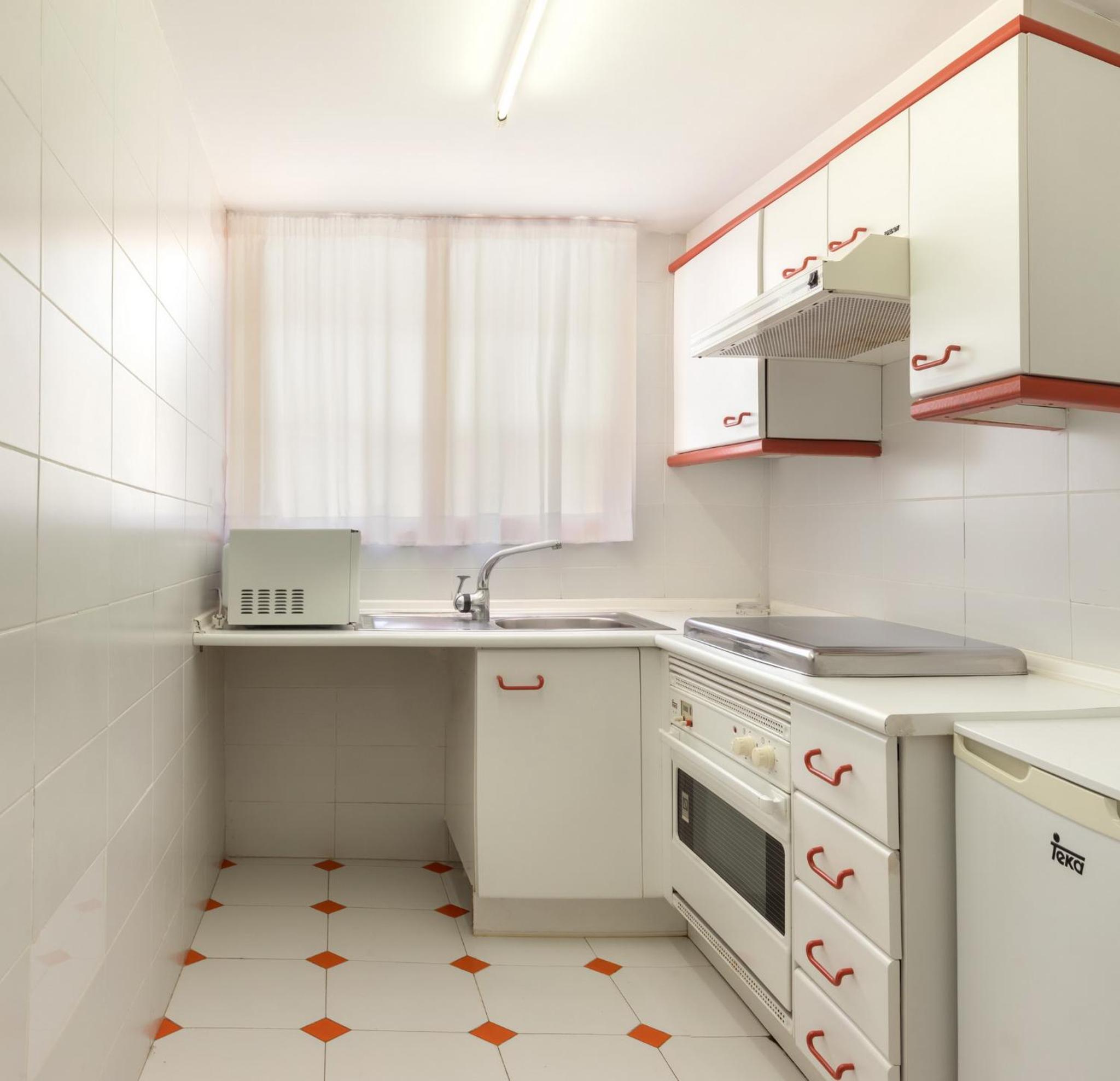 Three-Bedroom Apartment (5 Adults)