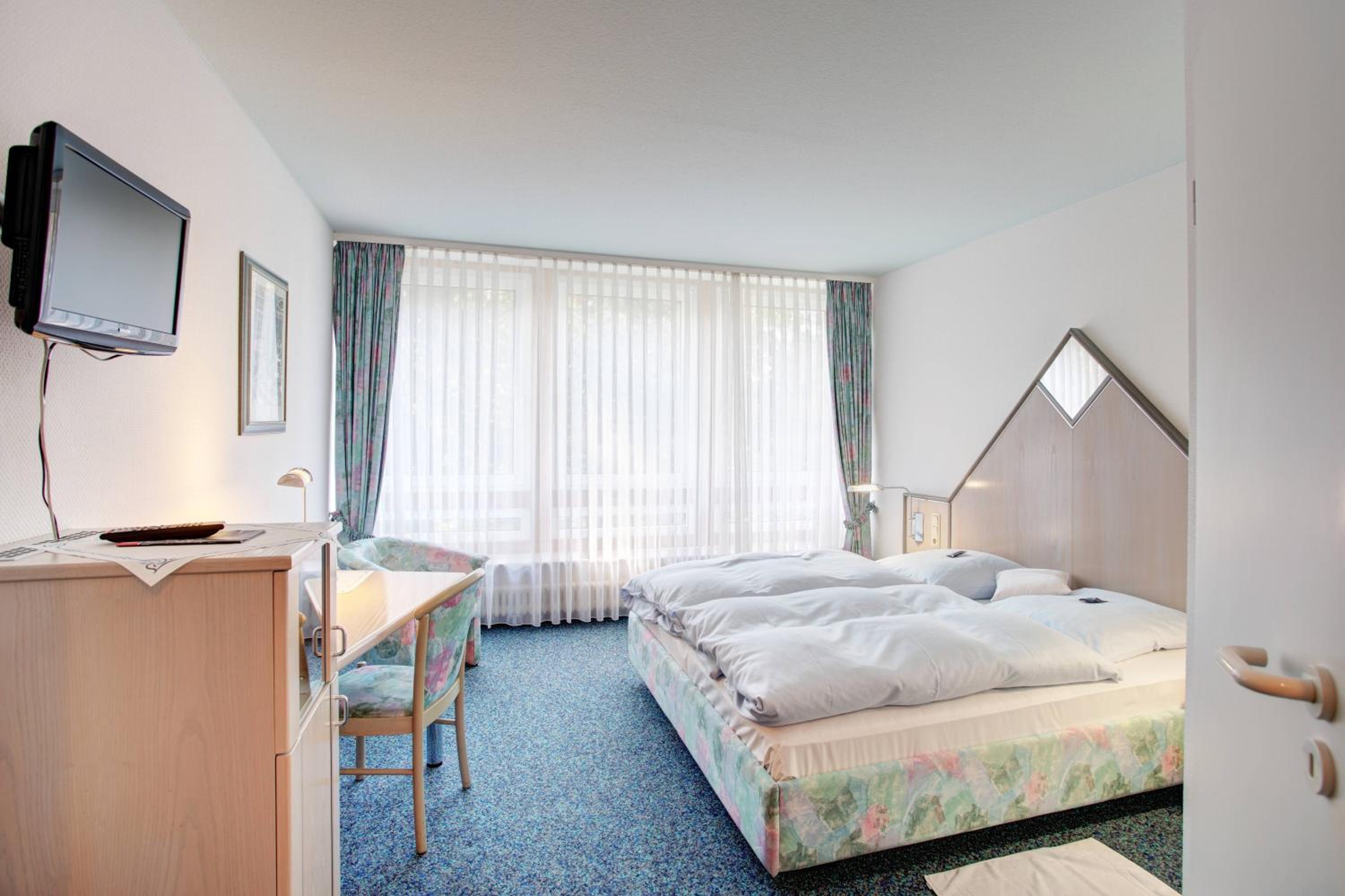 Double Room - Photo 3
