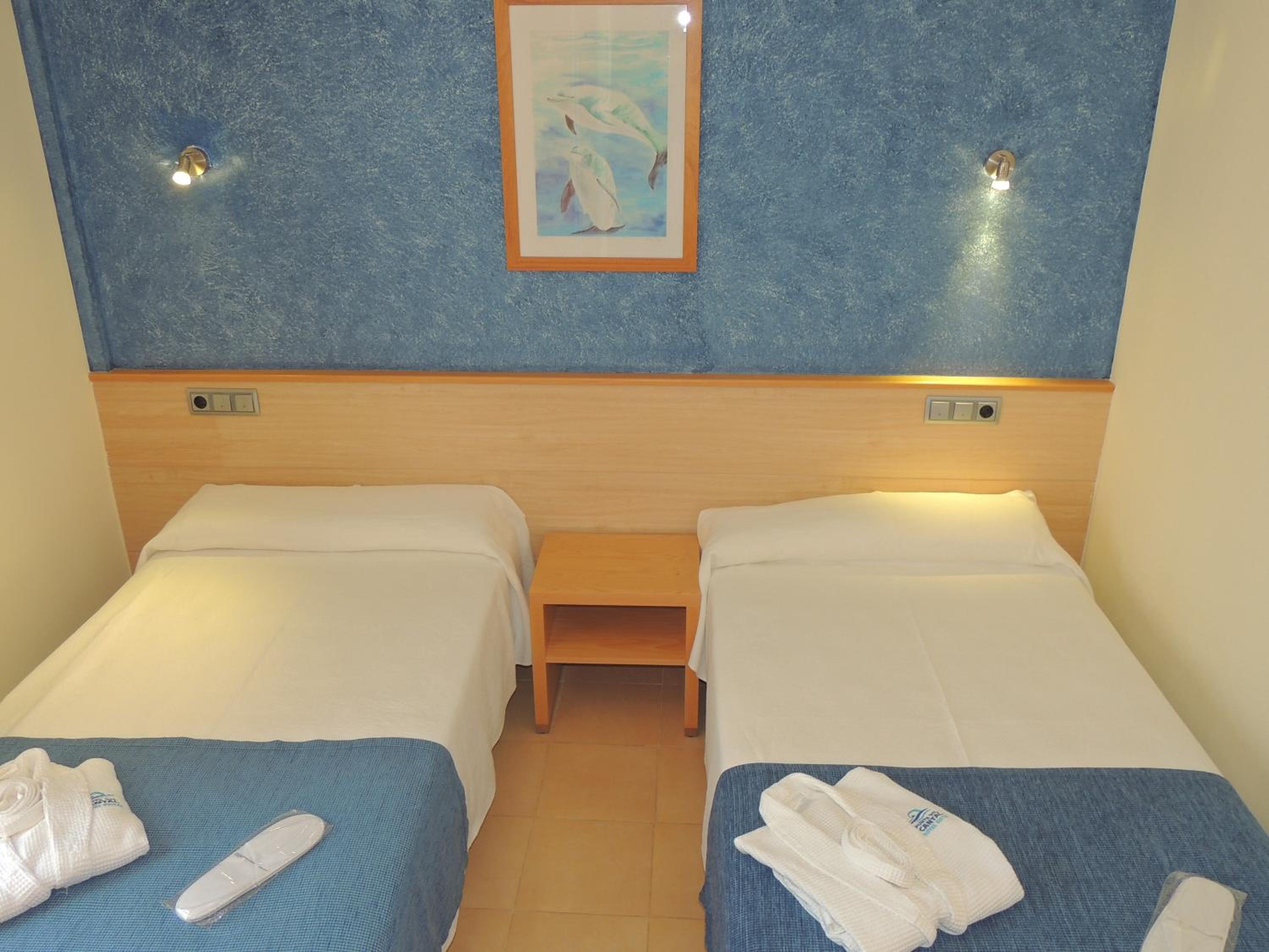 Large Double or Twin Room - Photo 5