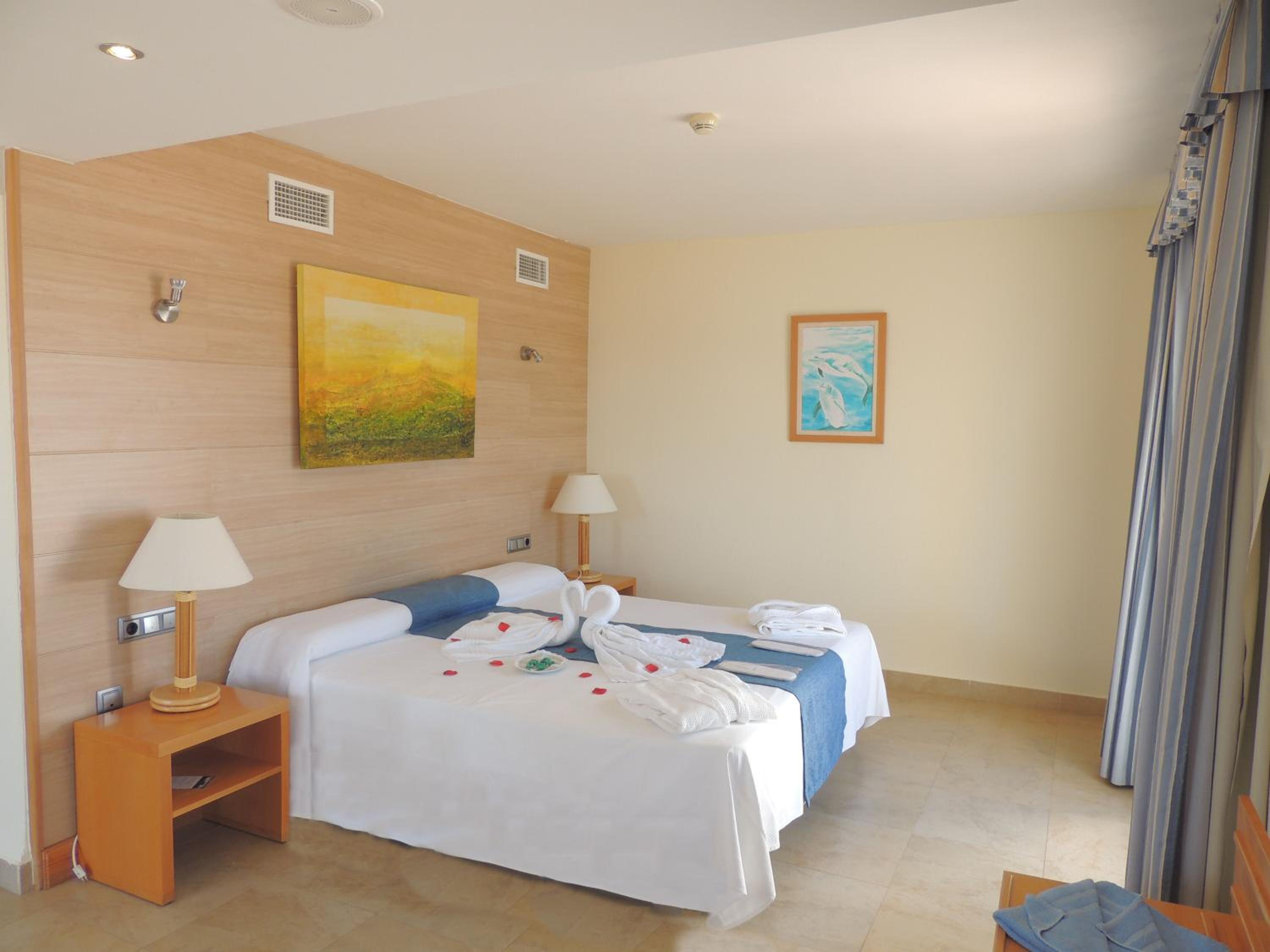 Deluxe Room with Lounge and Terrace photo 2