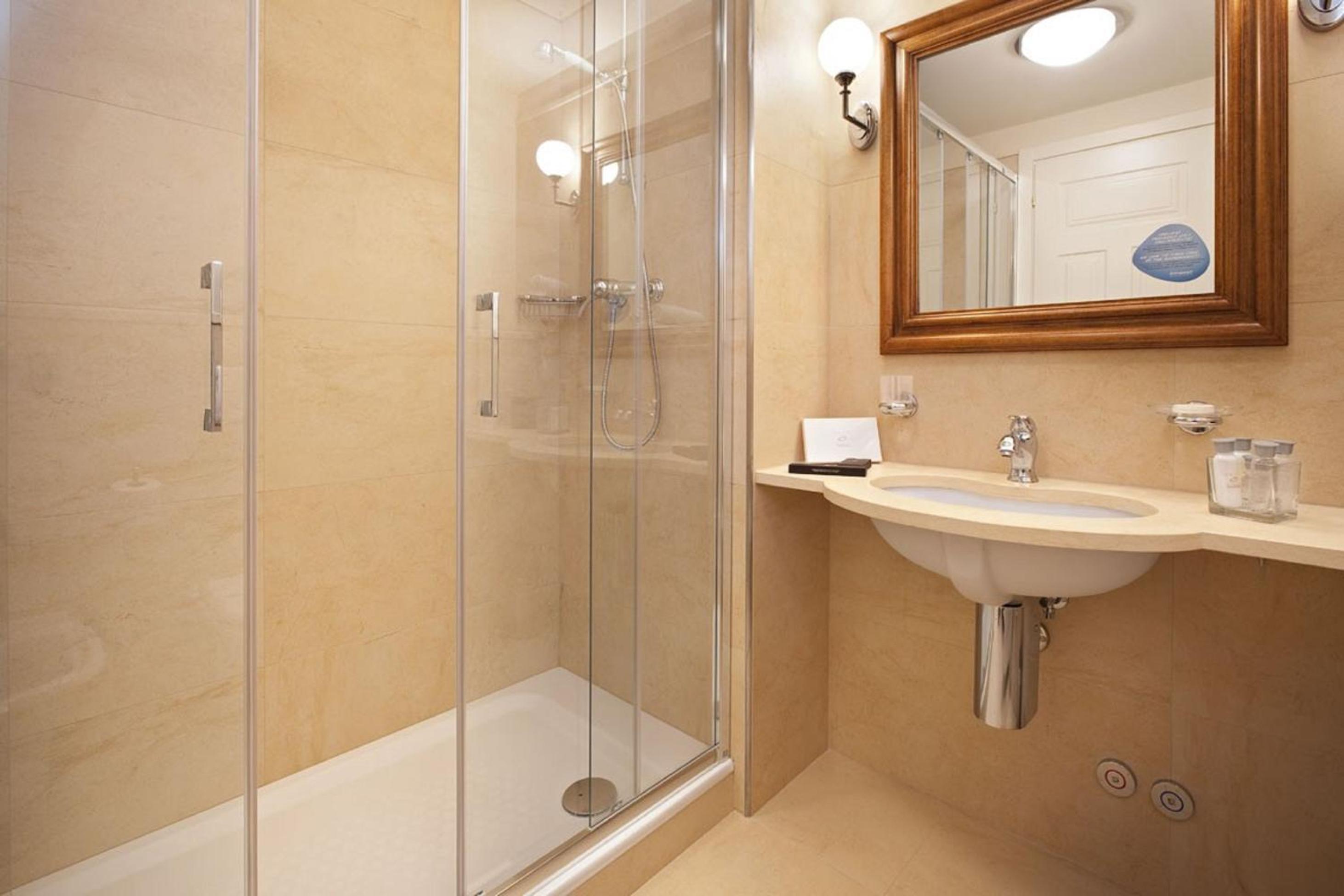 Superior Double Room - Photo 5