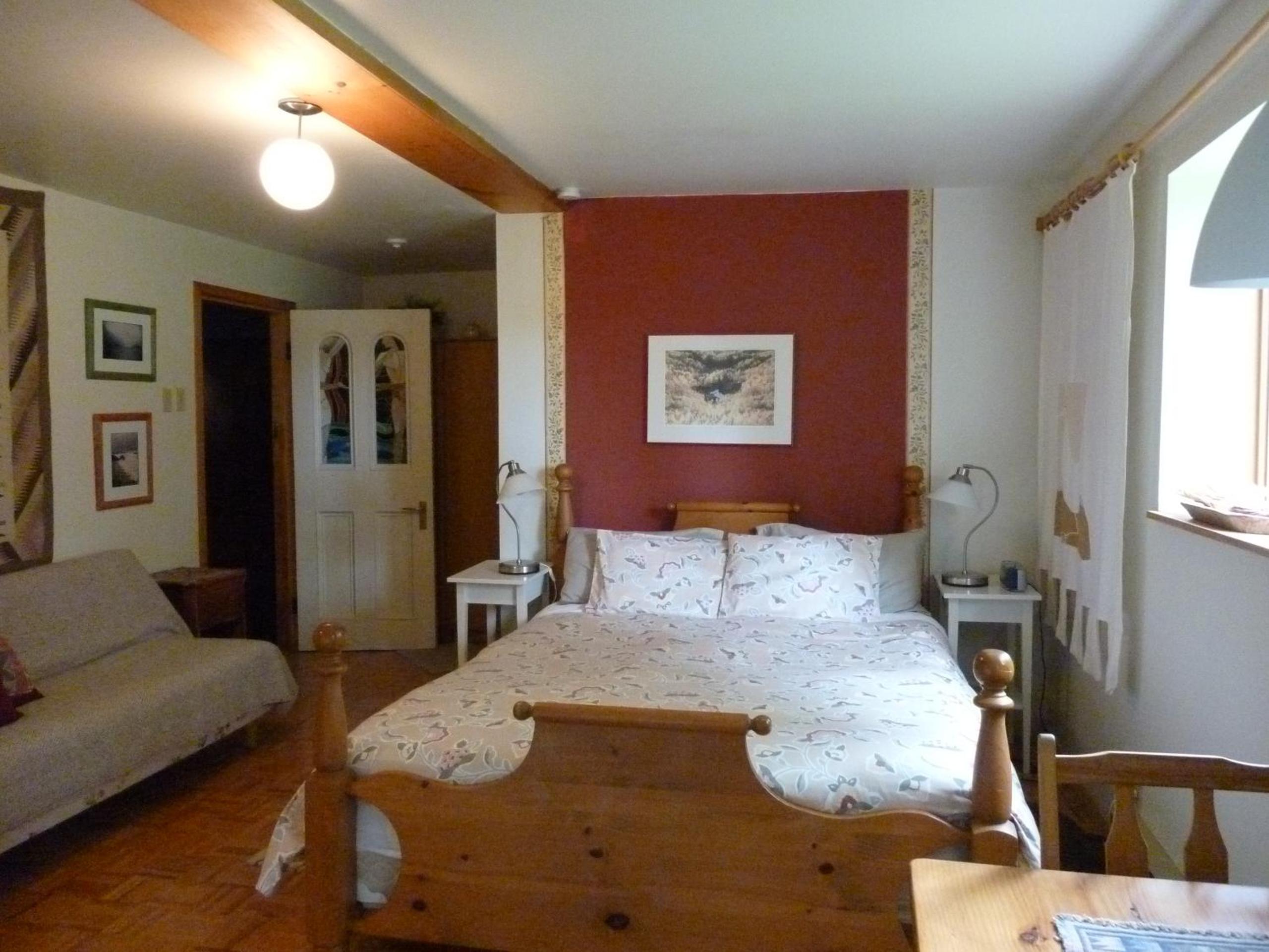 Triple Room with Private Bathroom photo 2