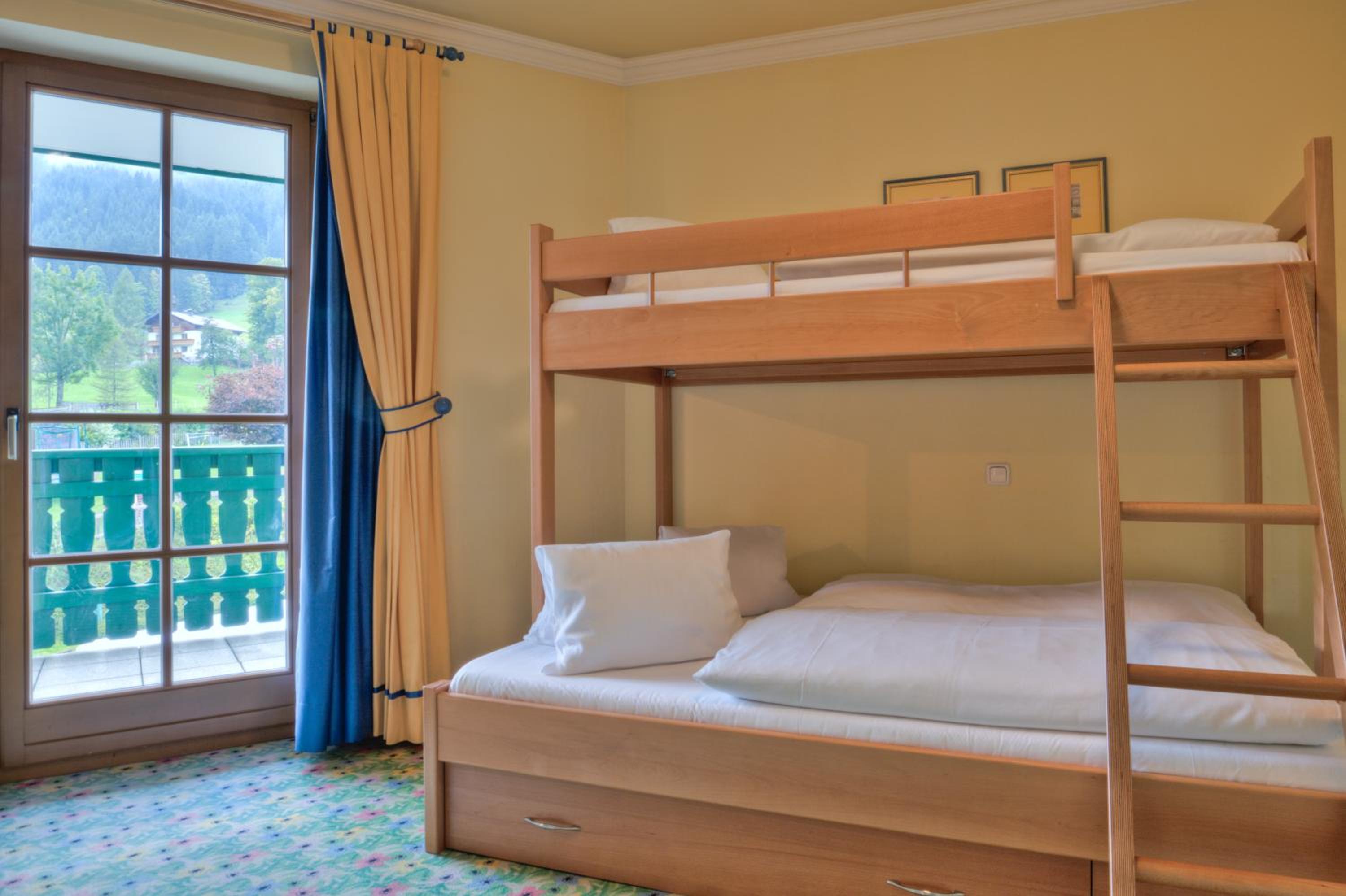 Junior Suite with Garden View
