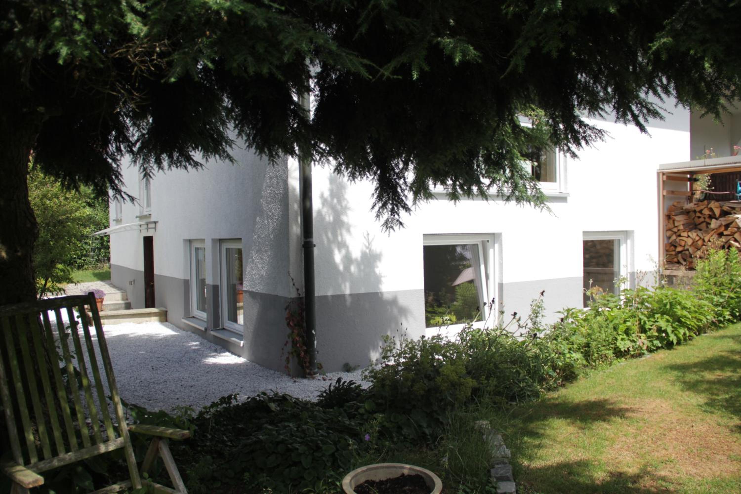 Apartment with Terrace - Photo 11