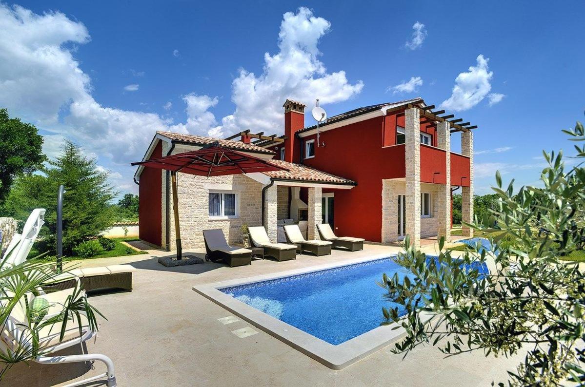 Three-Bedroom Villa photo 3