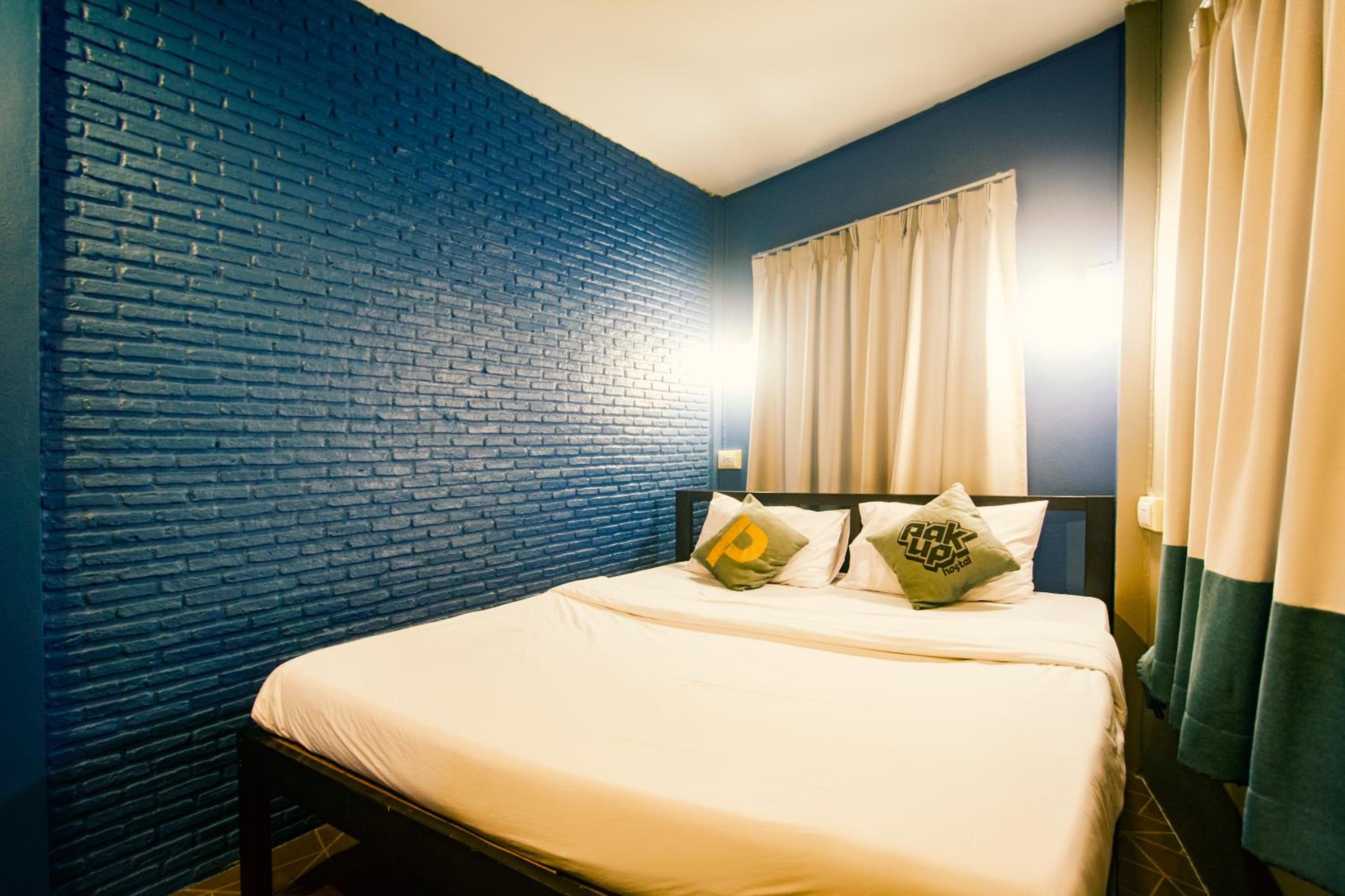 Budget Double Room photo 3