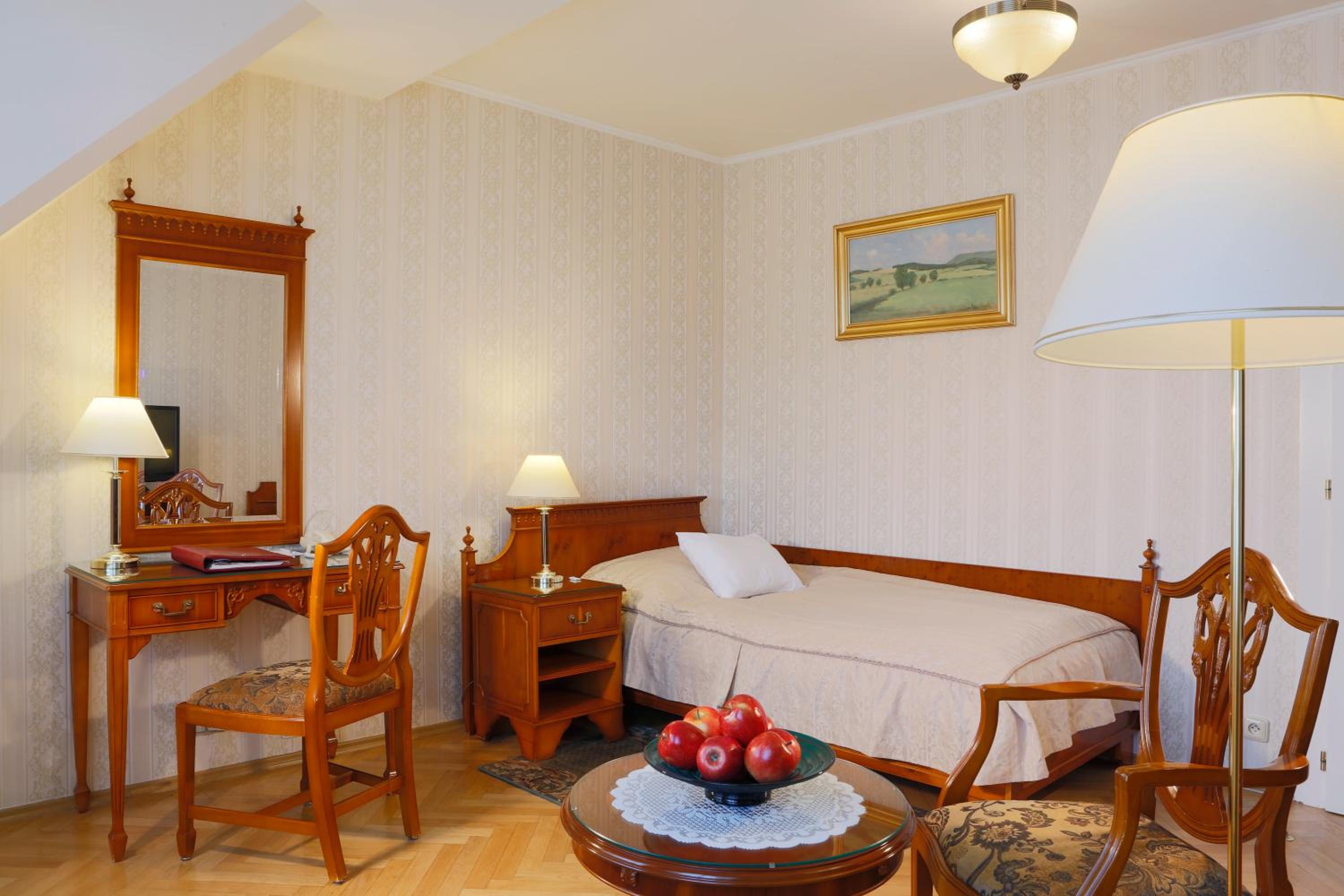 Standard Single Room