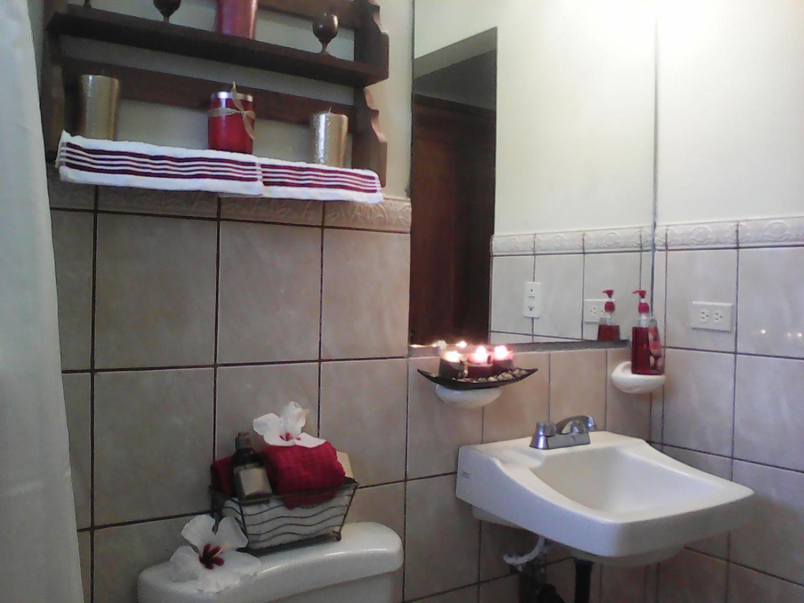 Queen Suite photo 1
