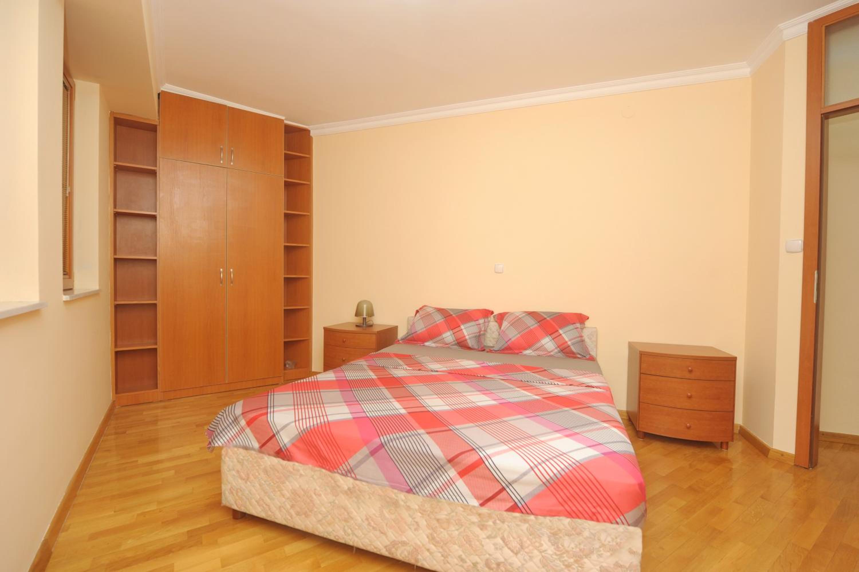 One-Bedroom Apartment - Photo 26