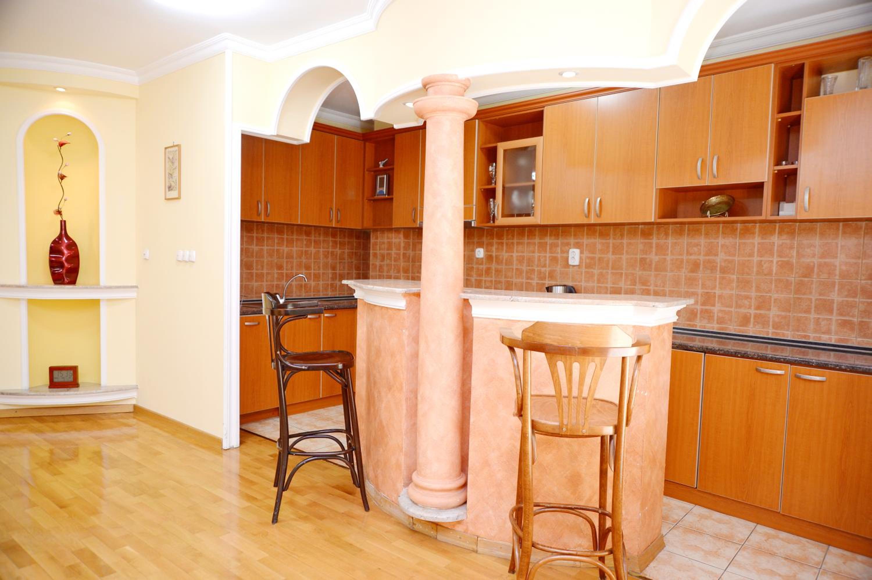 One-Bedroom Apartment - Photo 10
