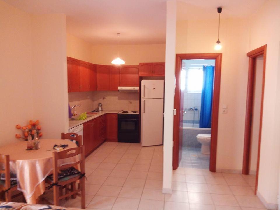 Two-Bedroom Apartment with City View - Photo 11