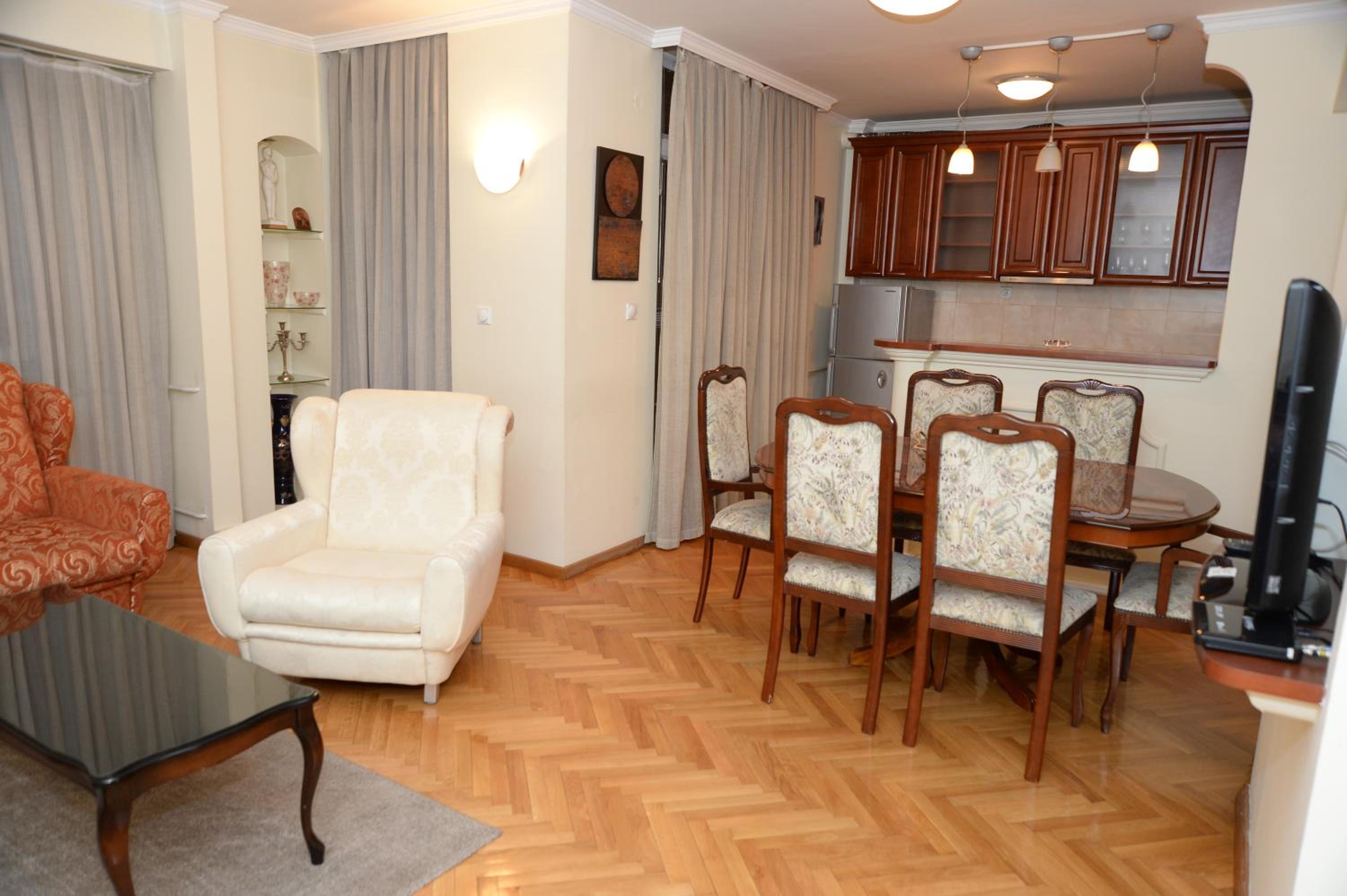 Two-Bedroom Apartment - Photo 8