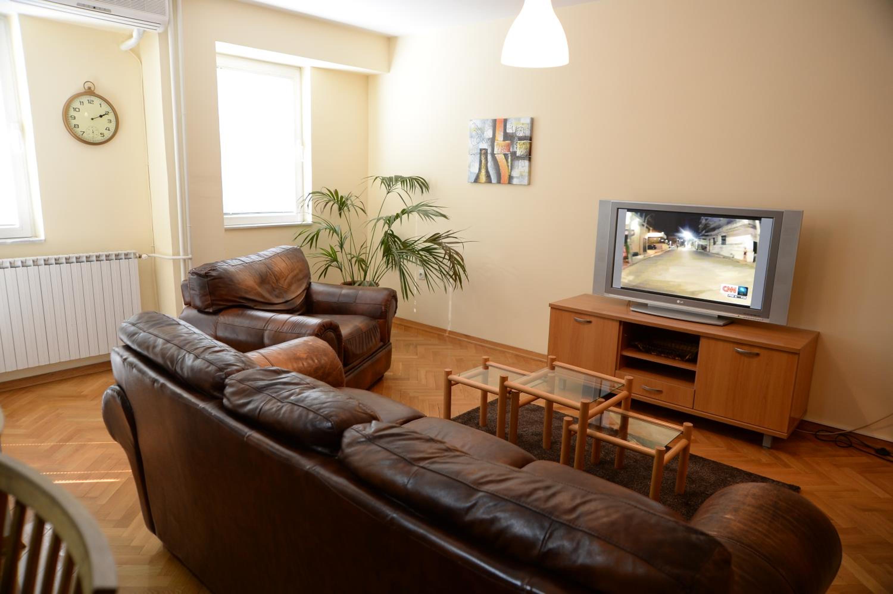 Two-Bedroom Apartment - Photo 6