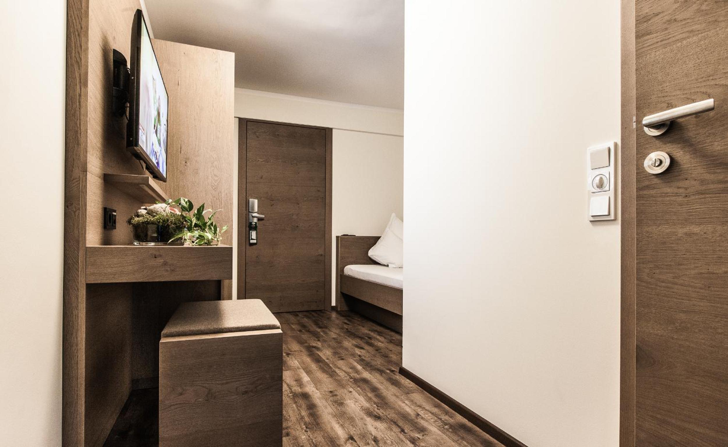 Single Room with Balcony photo 1