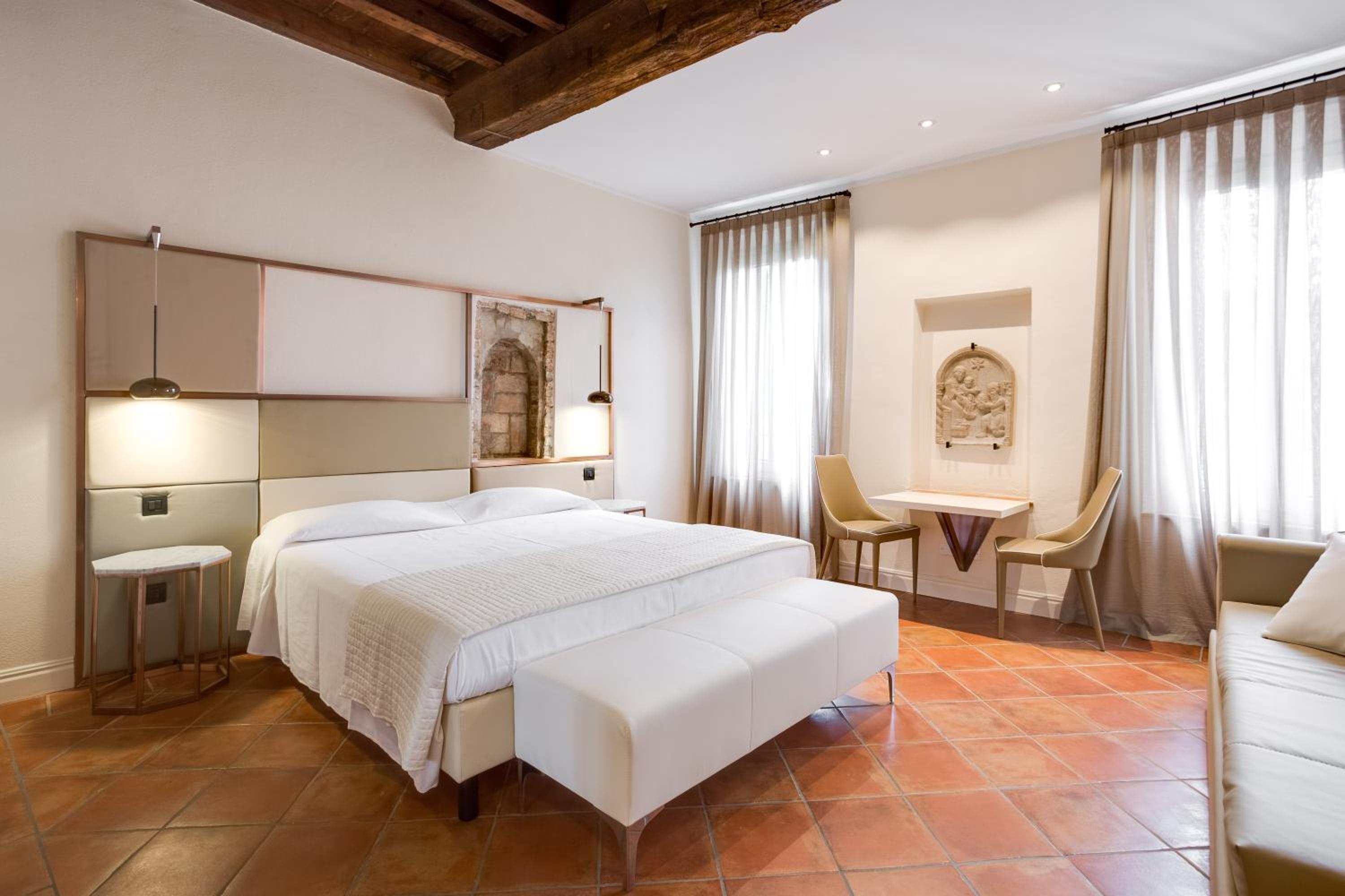 Superior Double Room in Separate Building - Photo 7