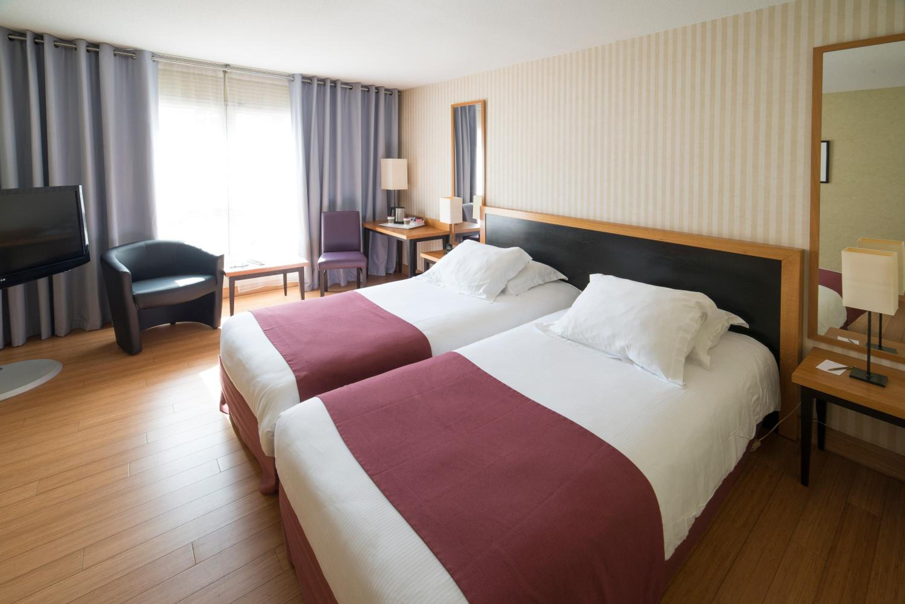 Standard Twin Room - Non-Smoking