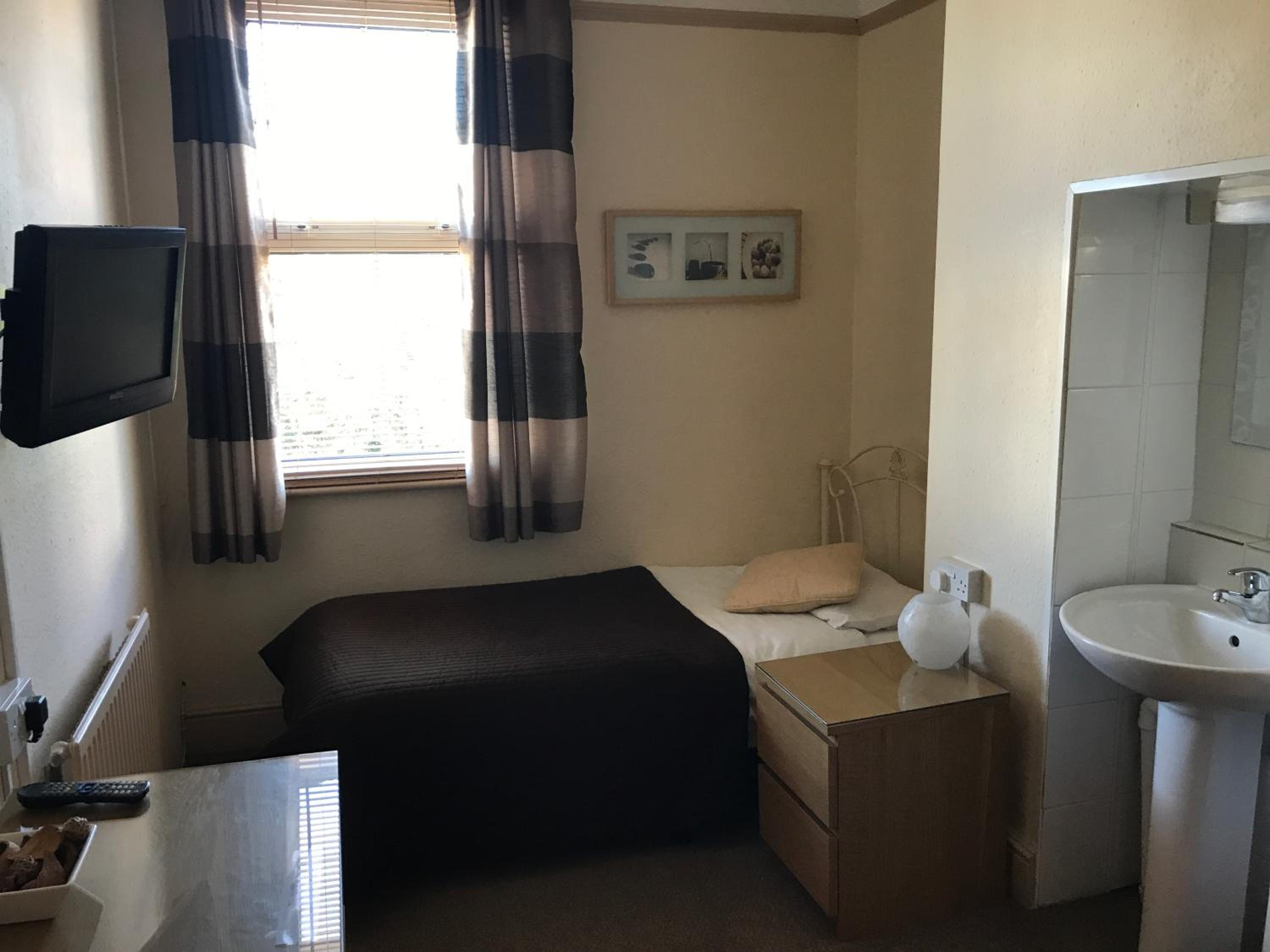 Single Room With Shared Bathroom