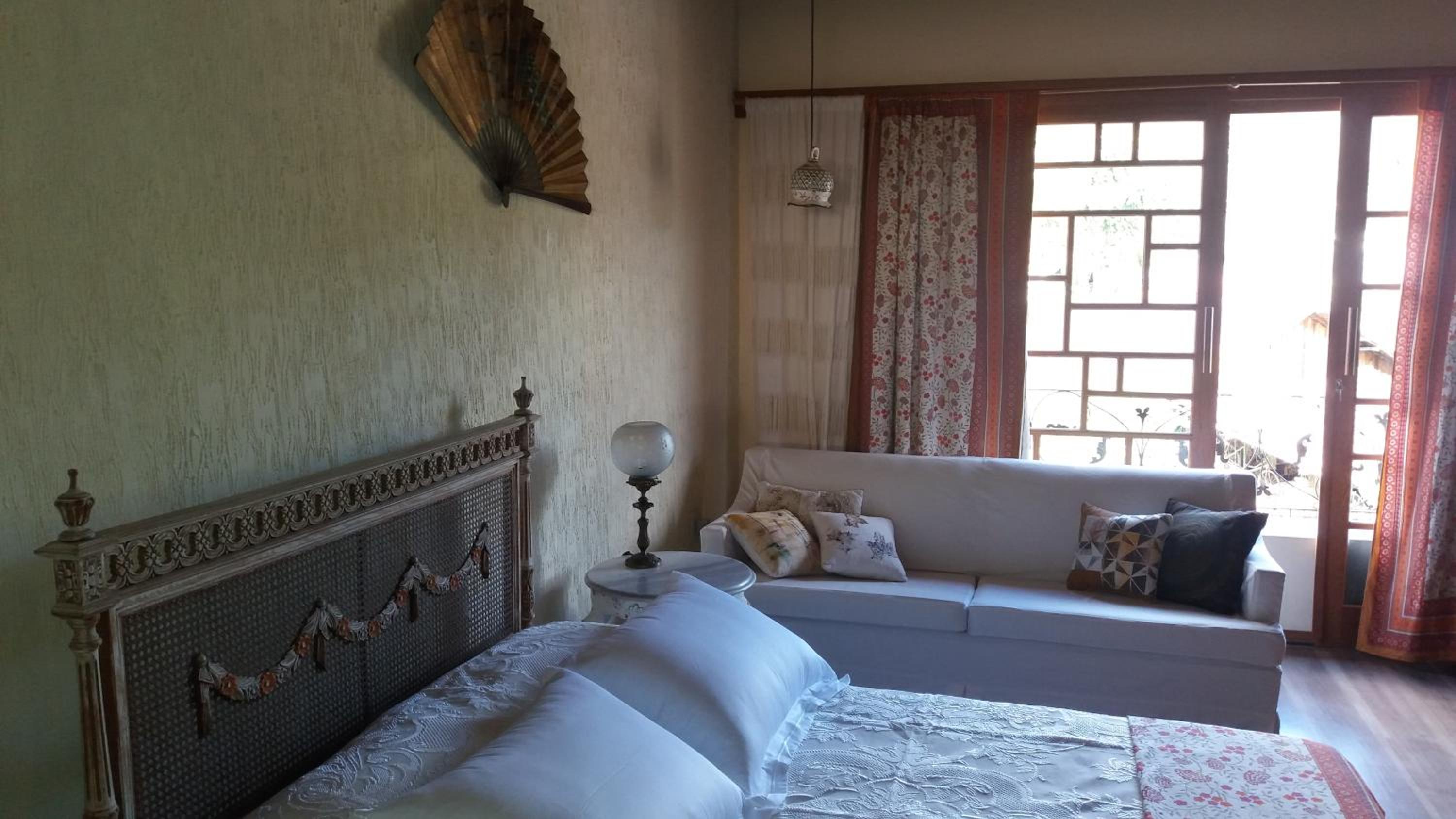 Deluxe Suite with Spa Bath photo 3