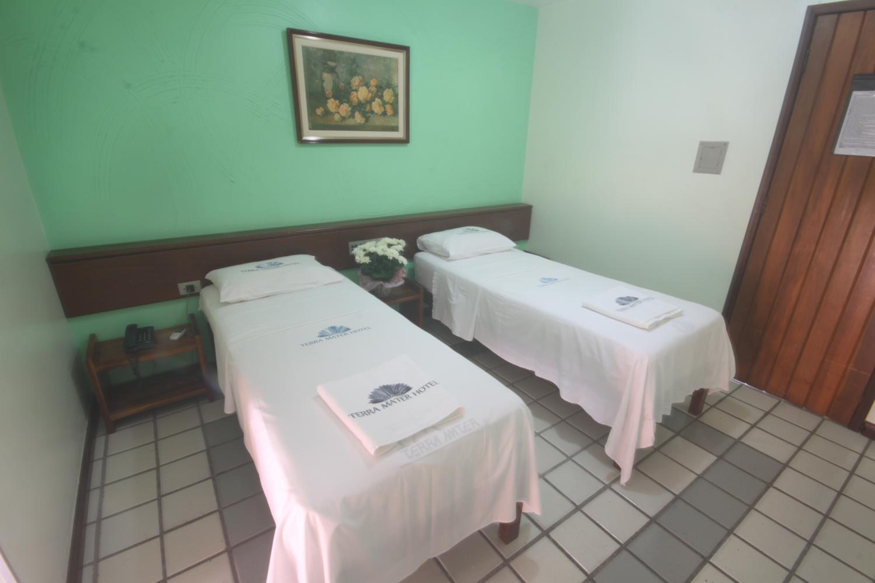 Large Double or Twin Room photo 1