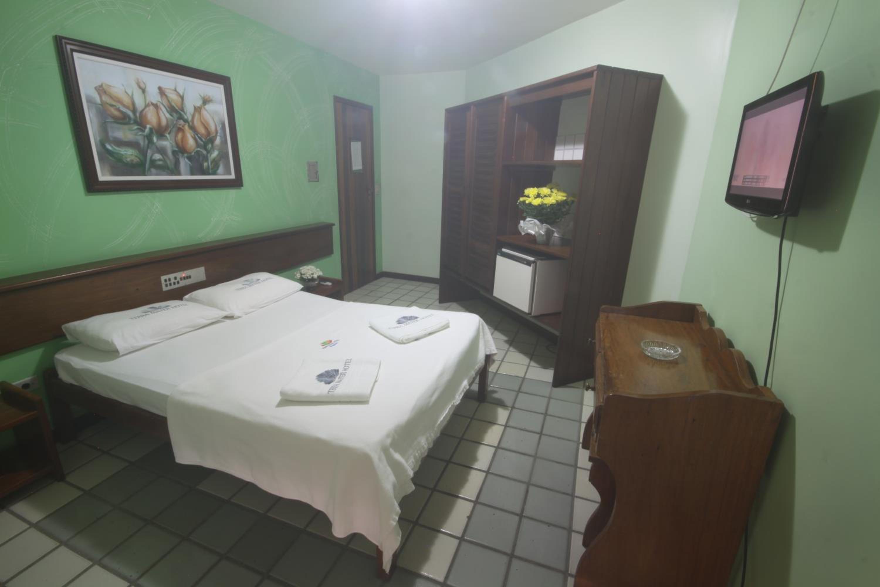 Large Double or Twin Room photo 3