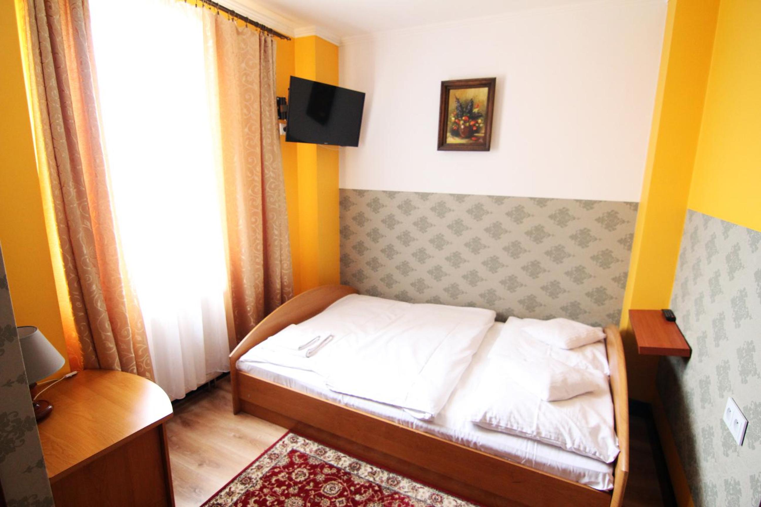 Double Room - Photo 1