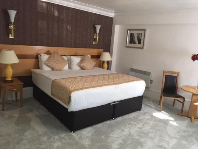 Deluxe King Room photo 1