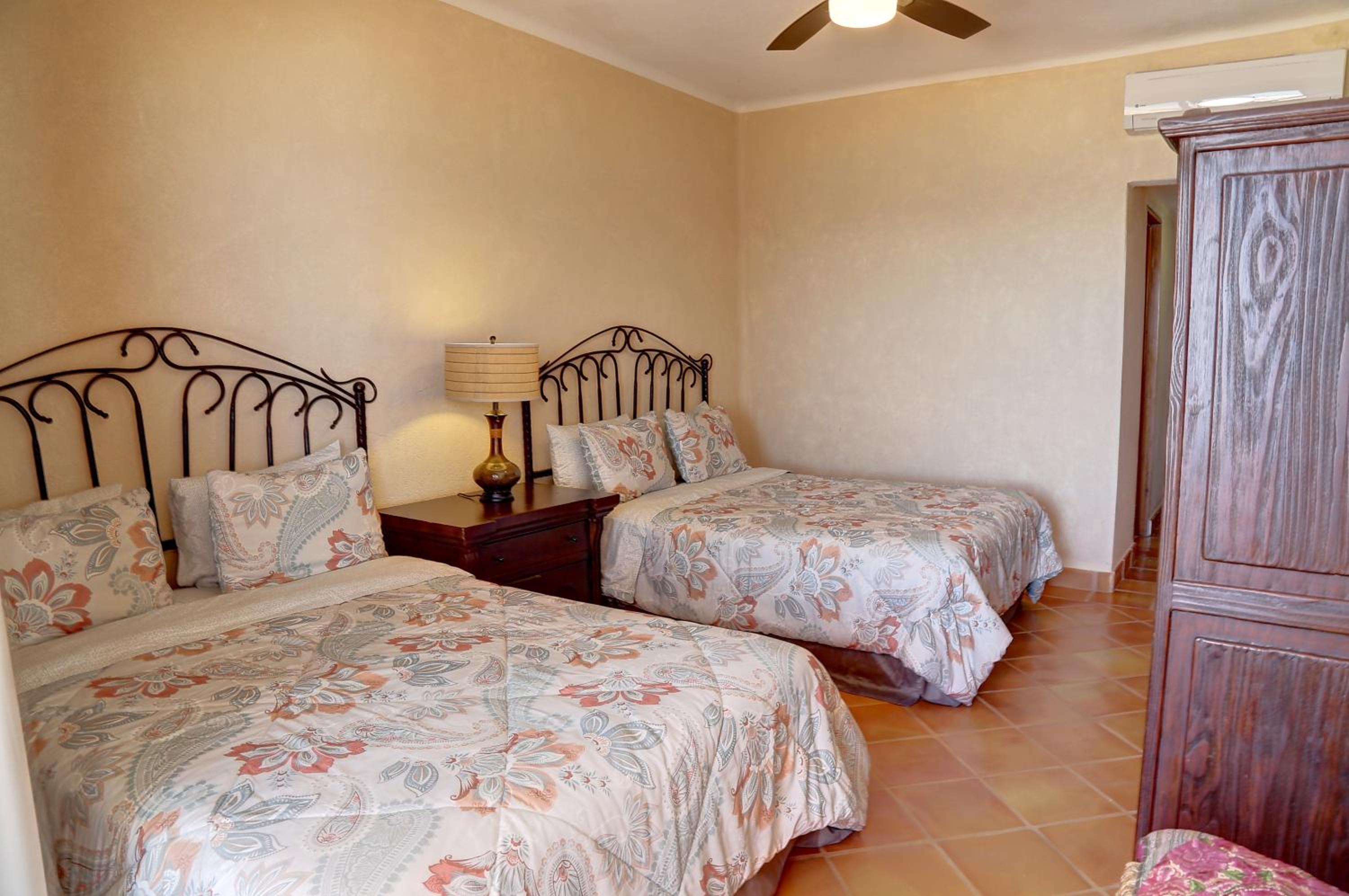 Two-Bedroom Apartment - Photo 17