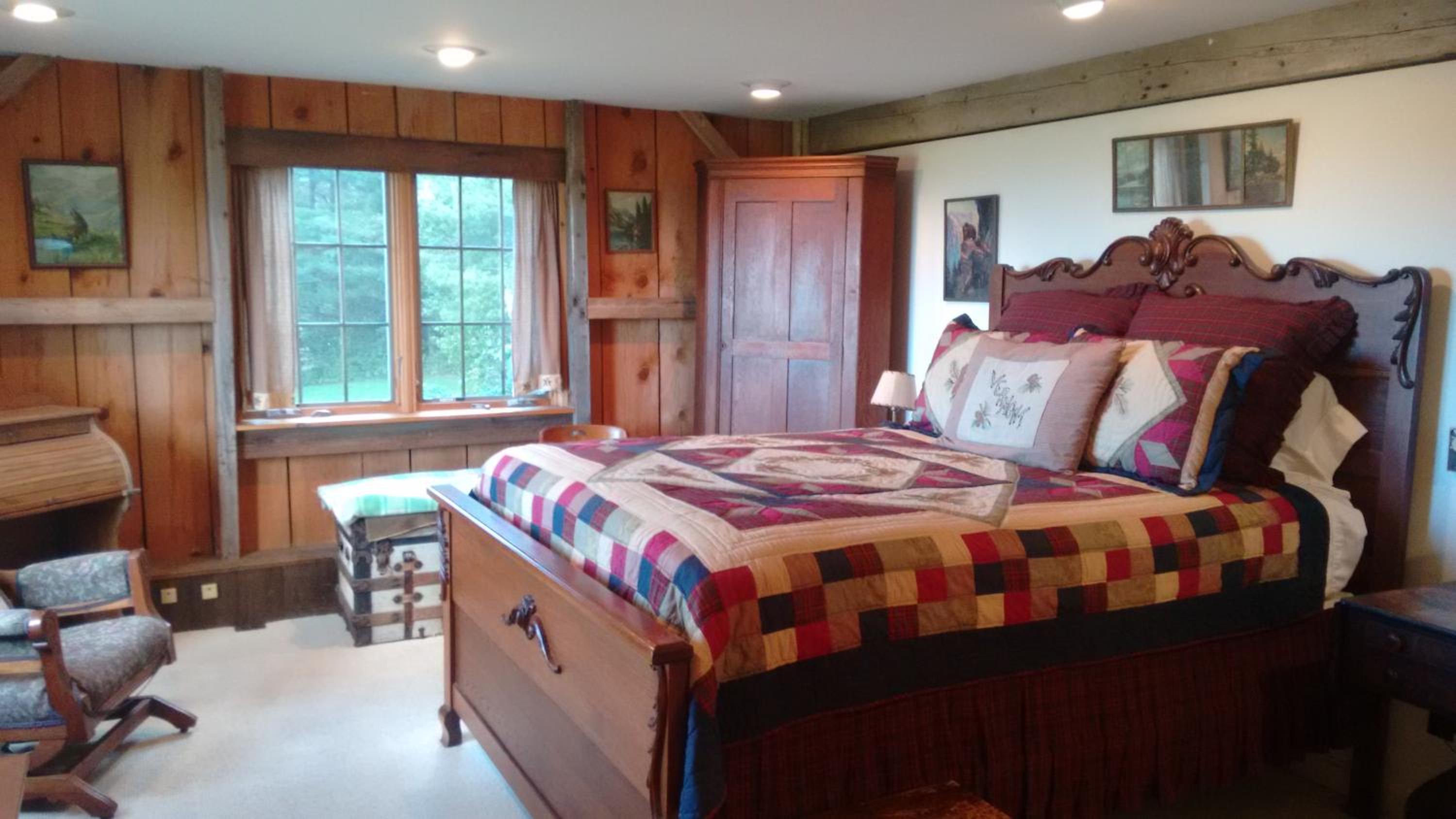 Queen Room