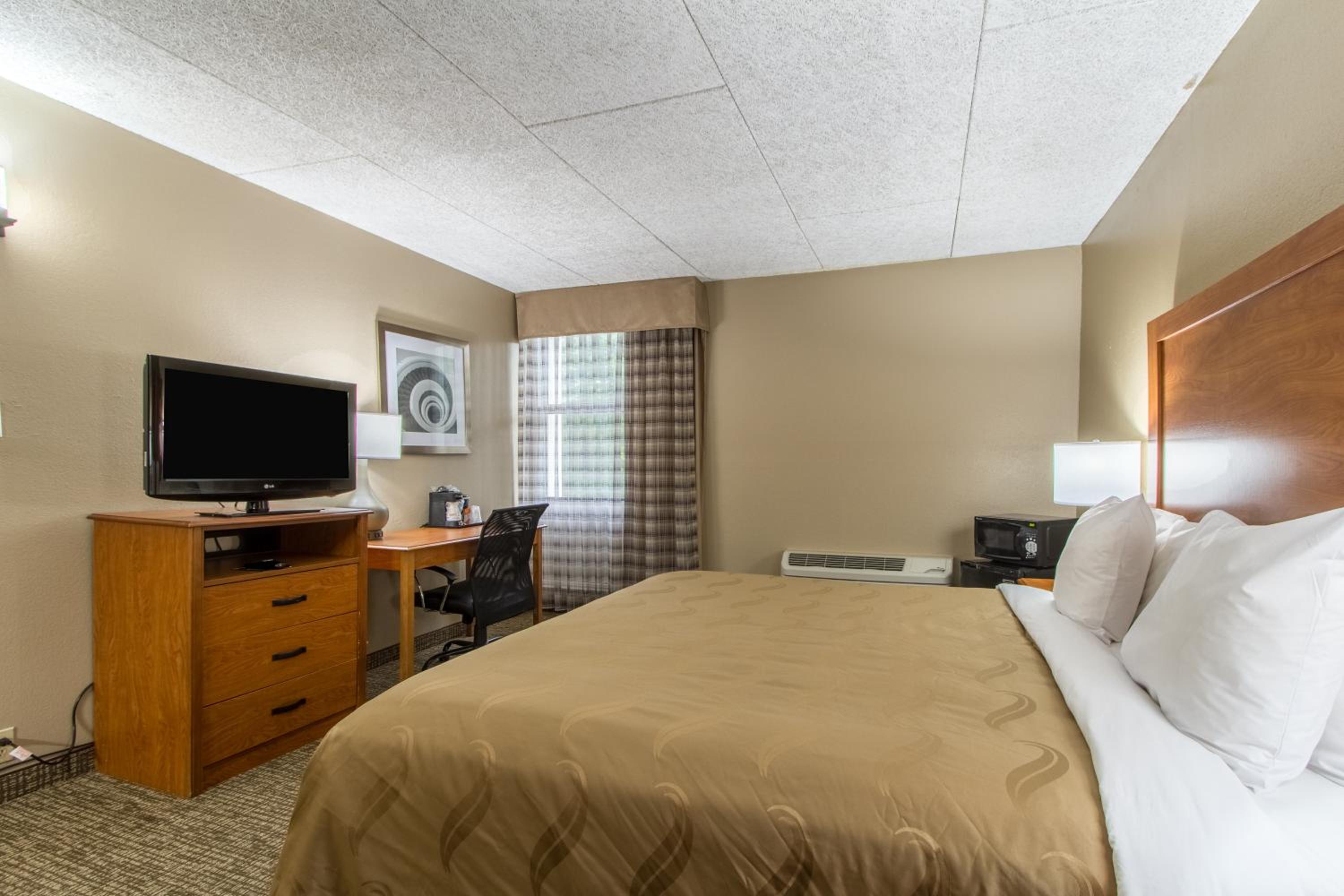 Standard King Room - Photo 1