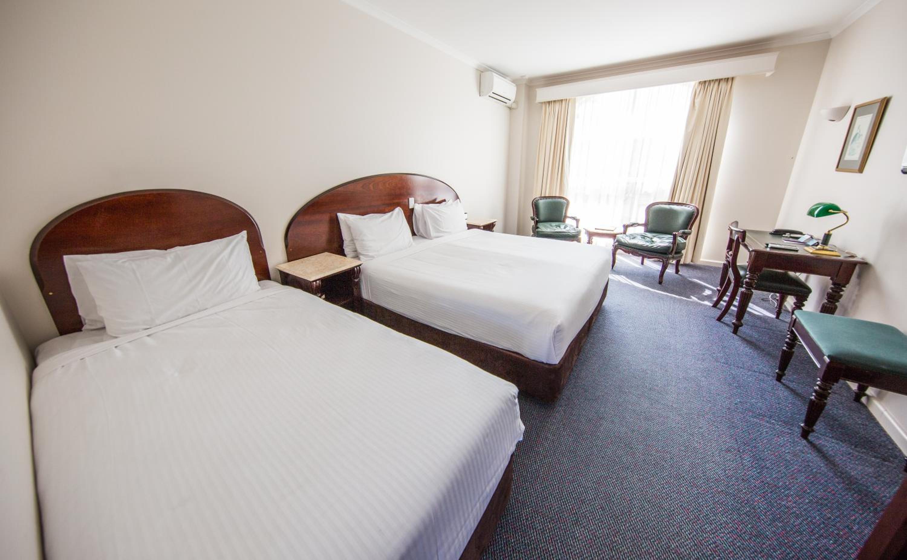 King Courtyard Room - Photo 1