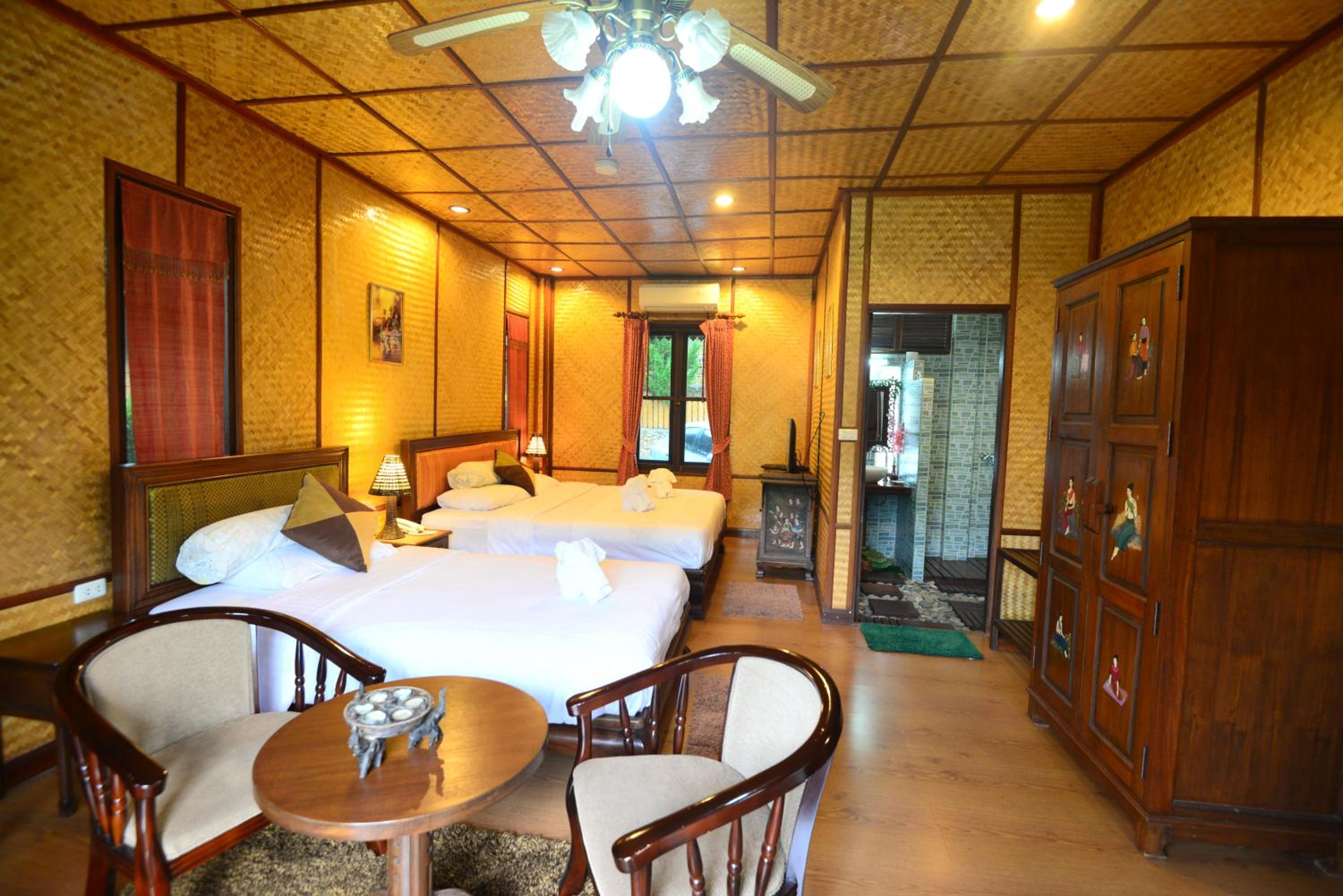 Superior Twin Room with Garden View photo 3